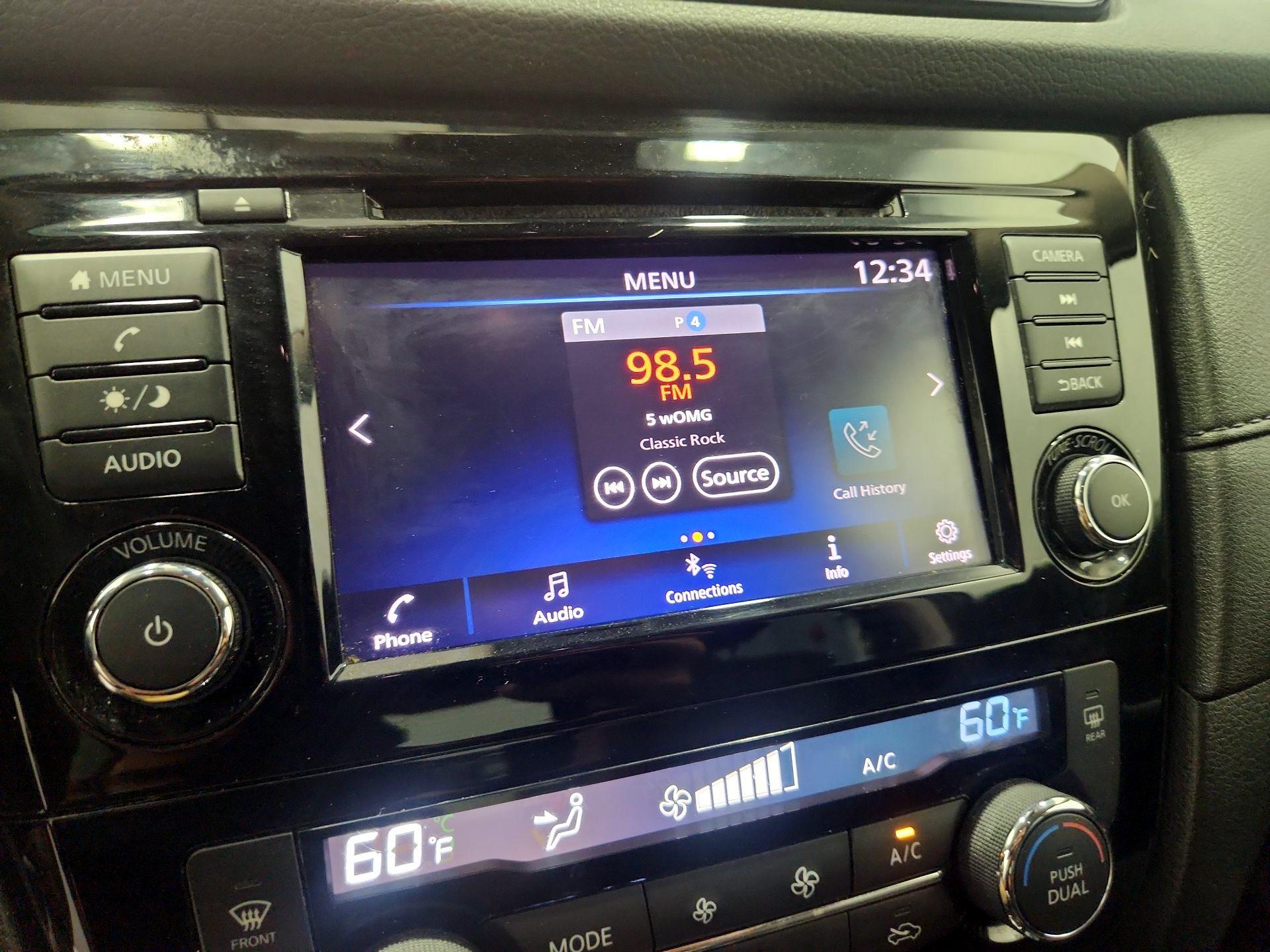 Thumbnail: 2020 Nissan Rogue - 15