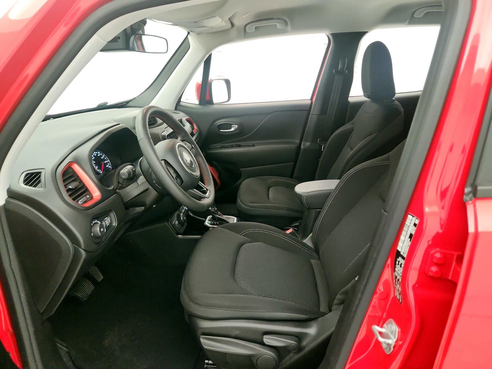 Thumbnail: 2022 Jeep Renegade - 11