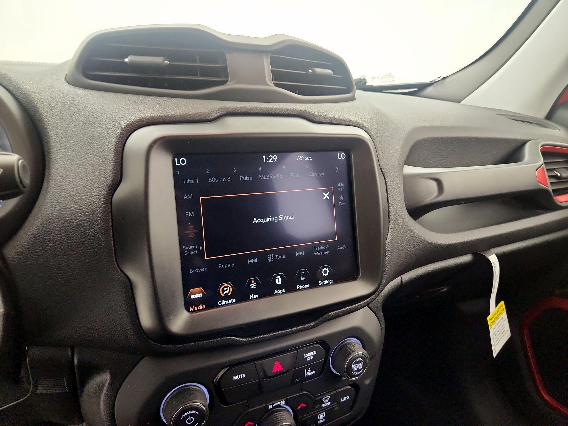 Thumbnail: 2022 Jeep Renegade - 16