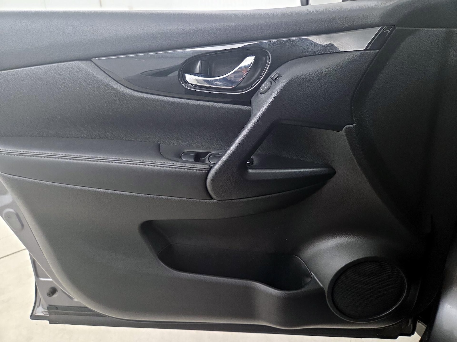 2022 Nissan Rogue Sport SL - Photo 13