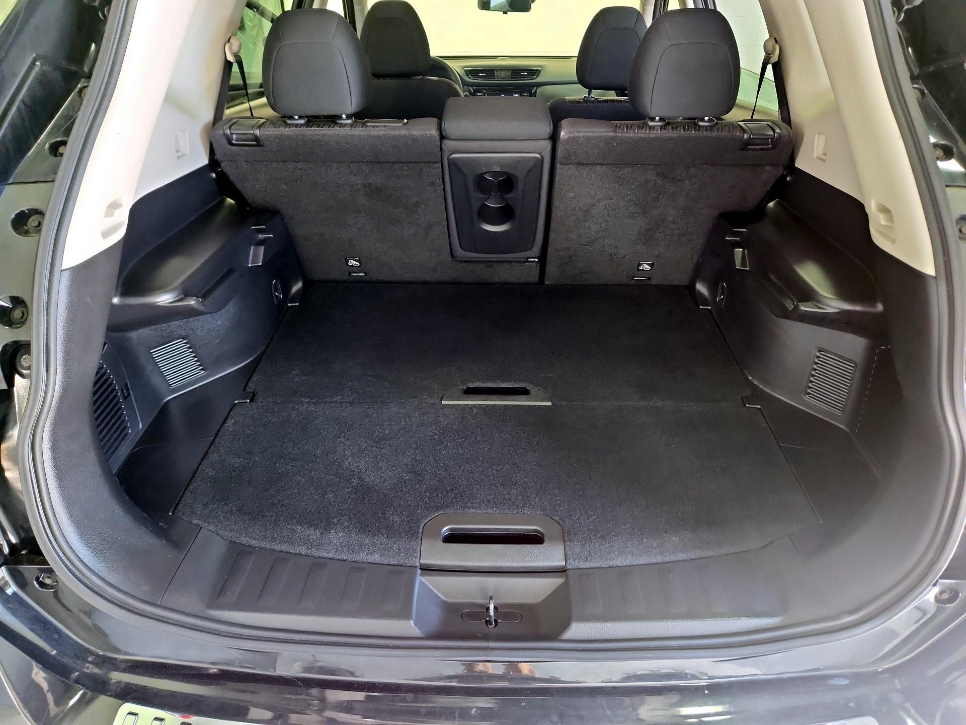 Thumbnail: 2020 Nissan Rogue - 20