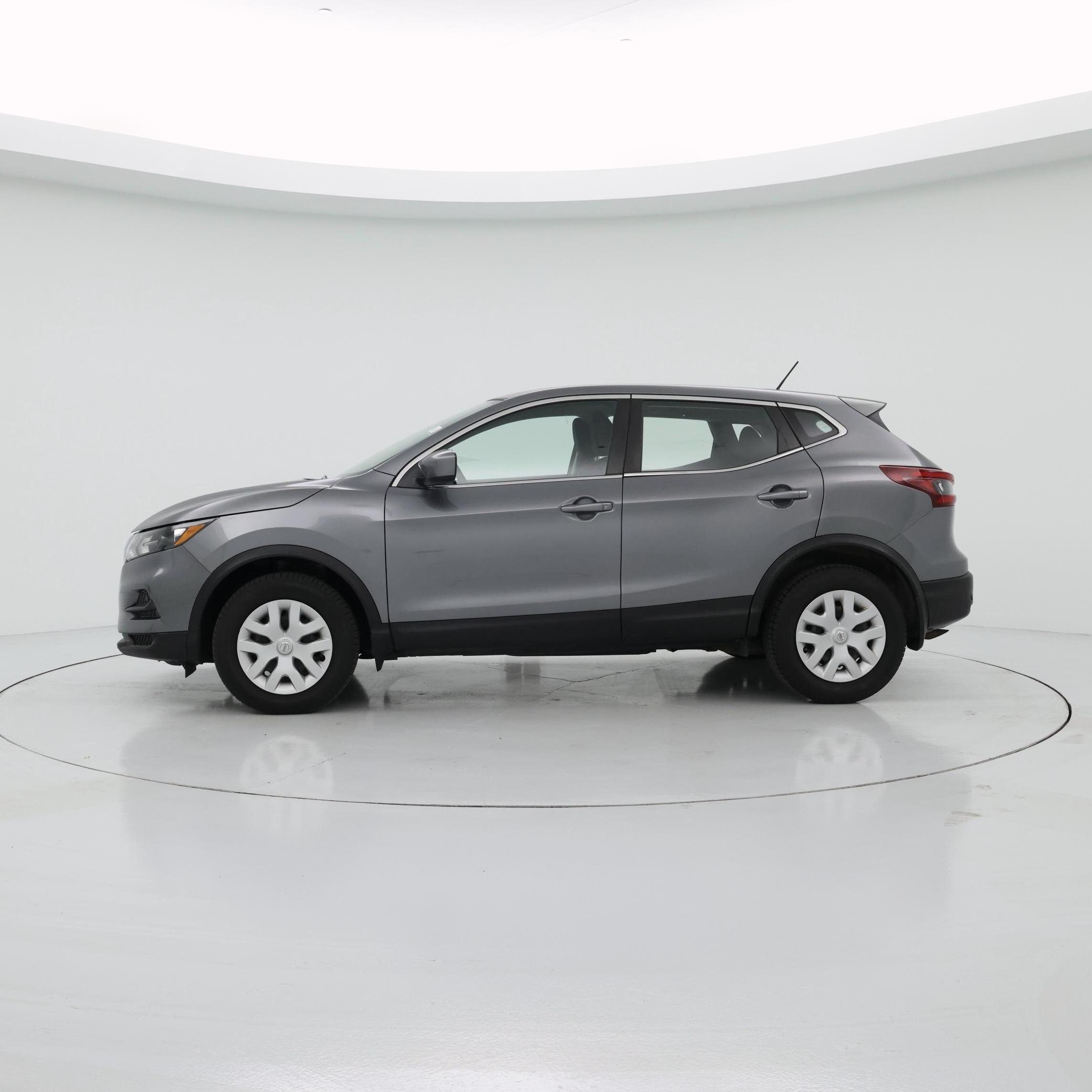 Thumbnail: 2020 Nissan Rogue Sport - 3