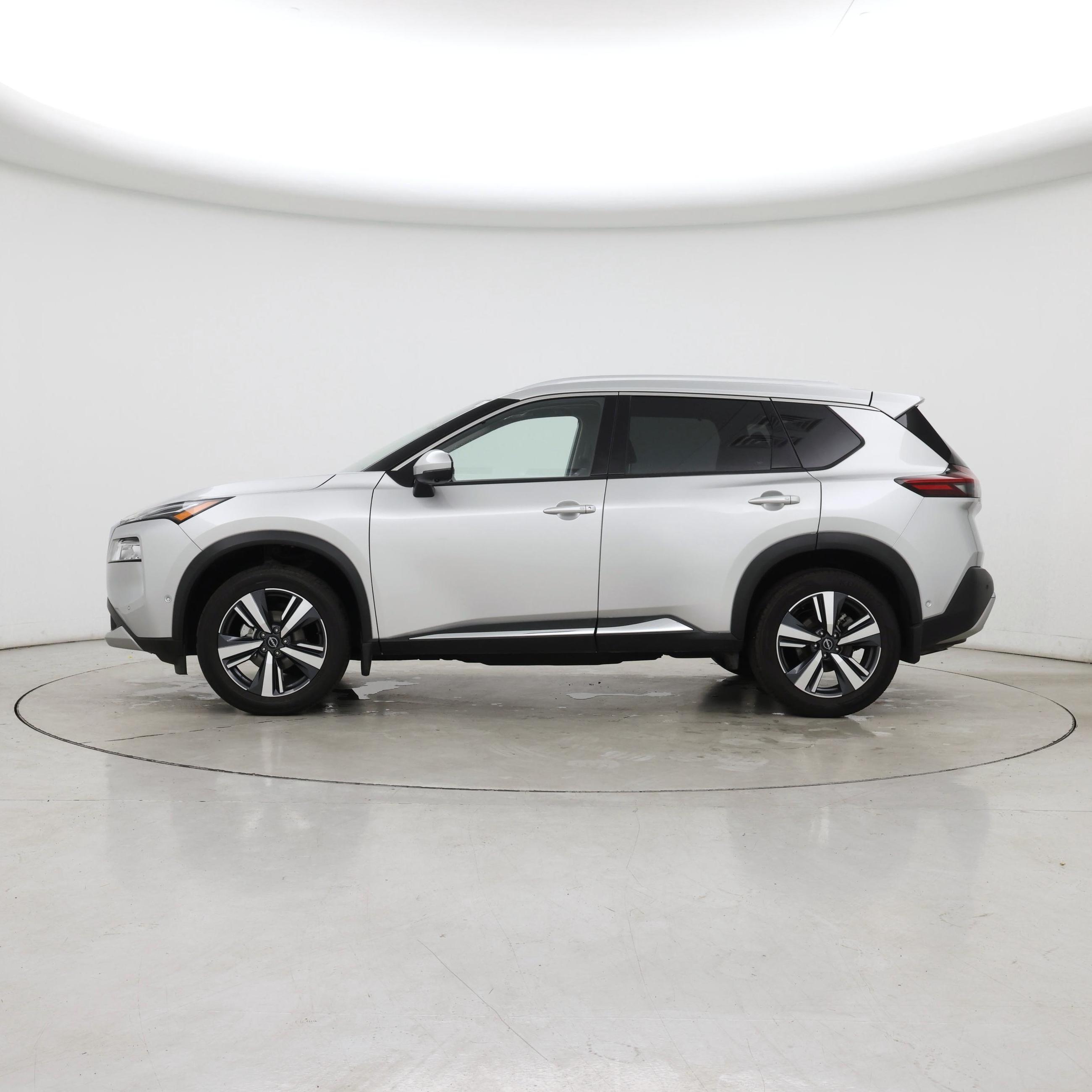 Thumbnail: 2023 Nissan Rogue - 3