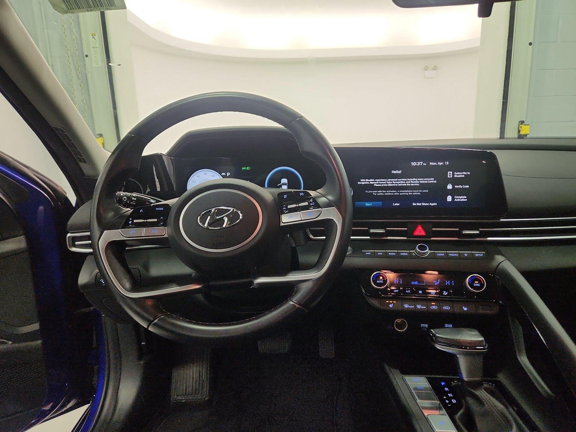 Thumbnail: 2023 Hyundai Elantra - 9