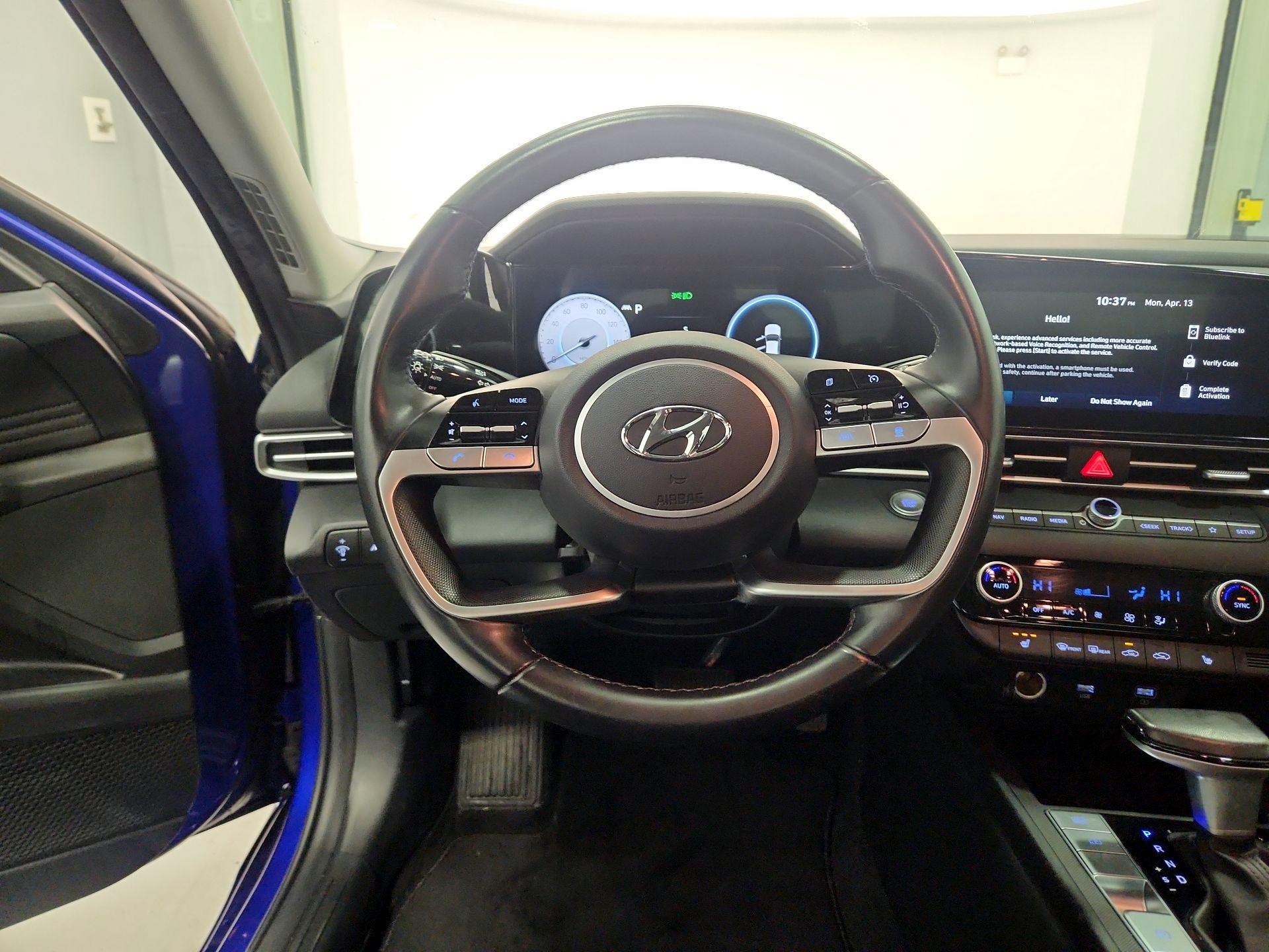 Thumbnail: 2023 Hyundai Elantra - 10