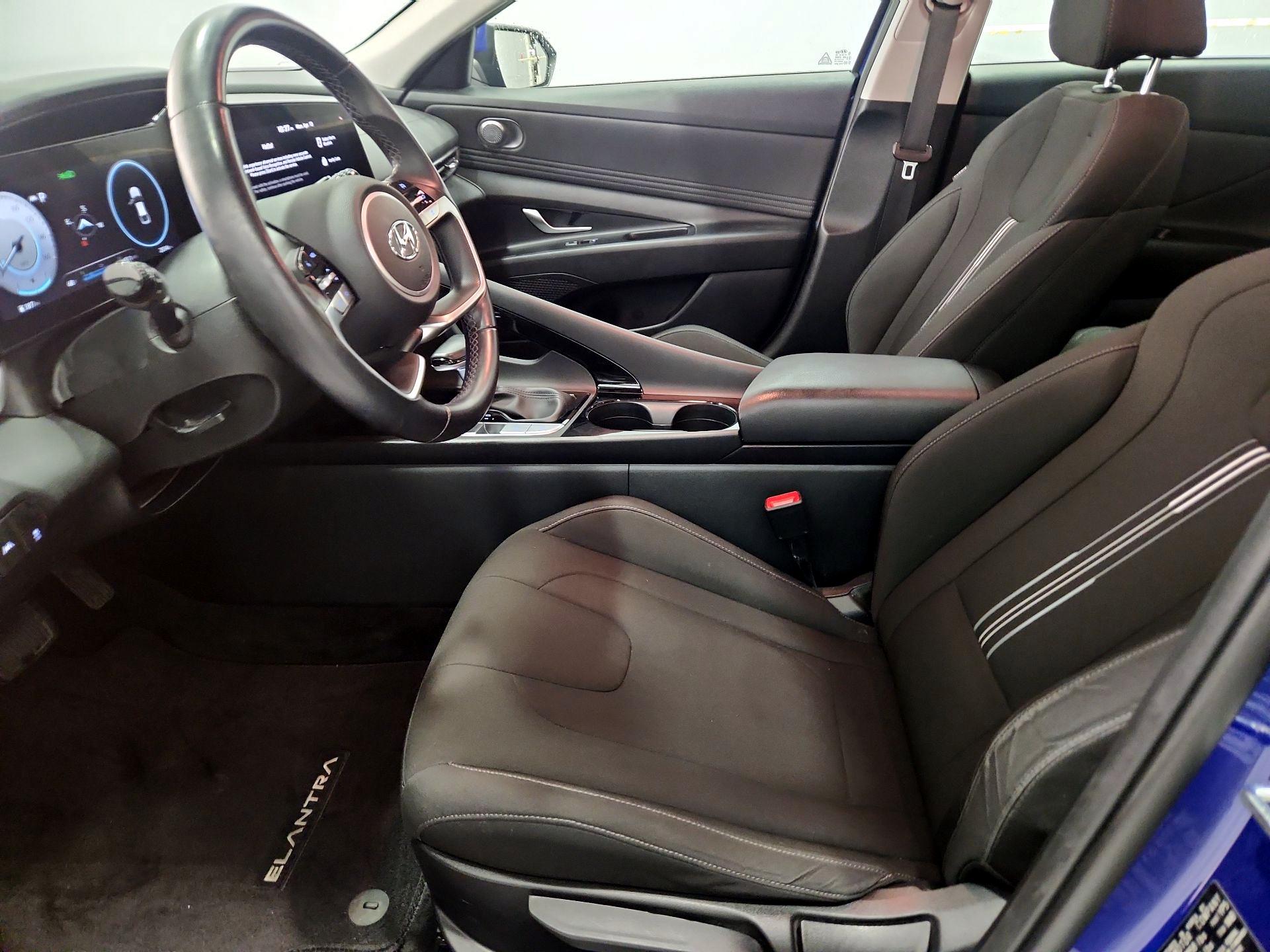 Thumbnail: 2023 Hyundai Elantra - 11