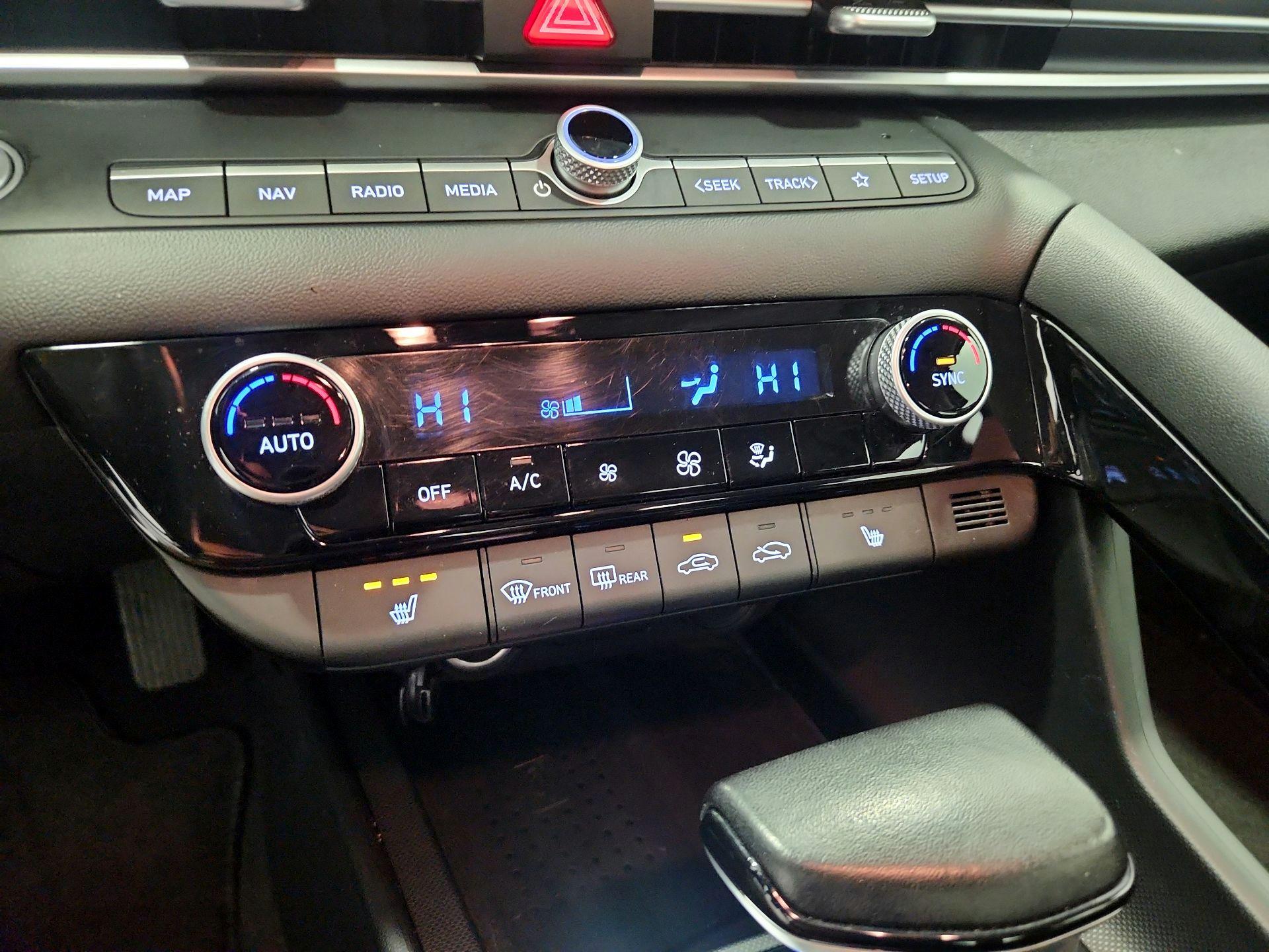 Thumbnail: 2023 Hyundai Elantra - 16