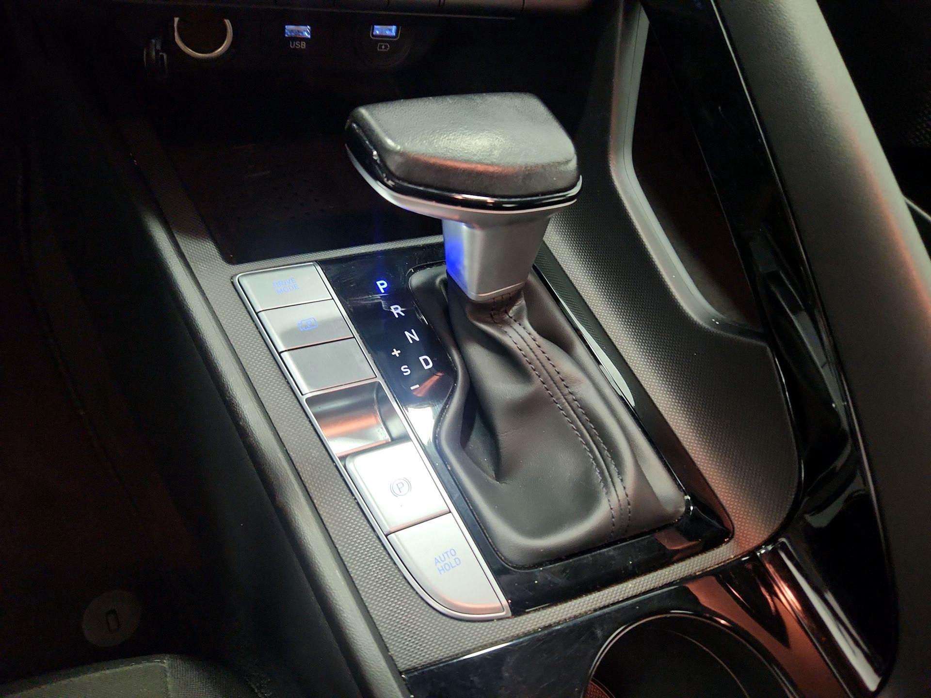 Thumbnail: 2023 Hyundai Elantra - 17