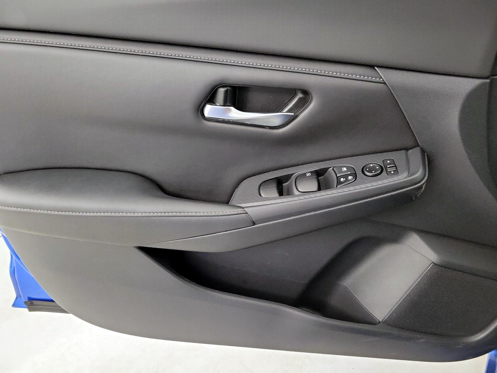 Thumbnail: 2022 Nissan Sentra - 12