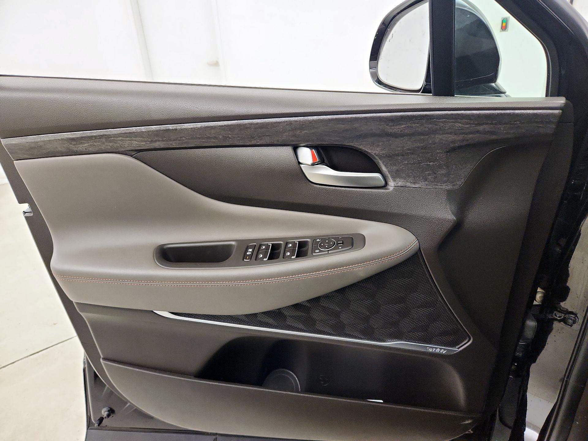 Thumbnail: 2020 Hyundai Santa Fe - 12