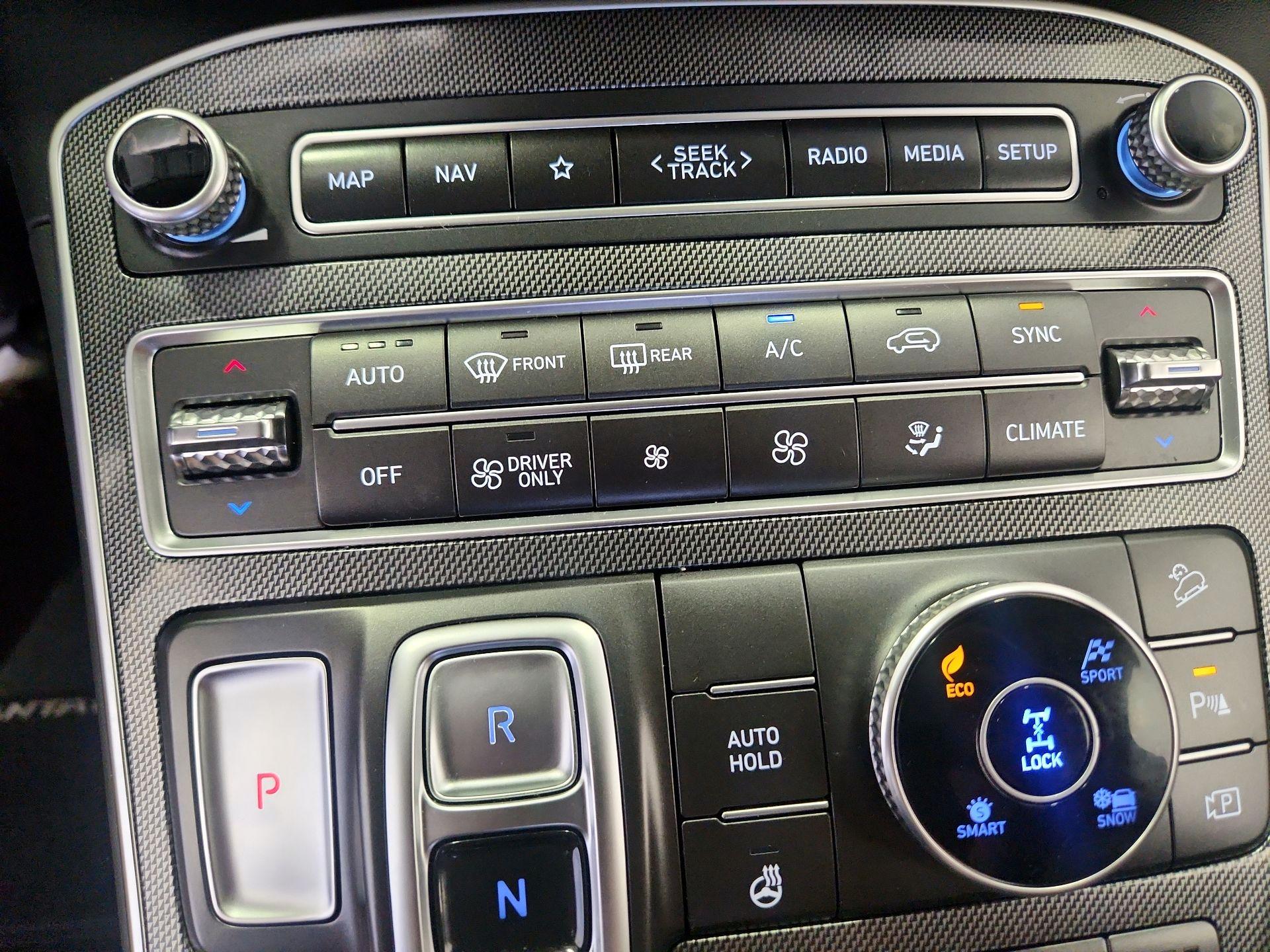 Thumbnail: 2023 Hyundai Santa Fe - 16