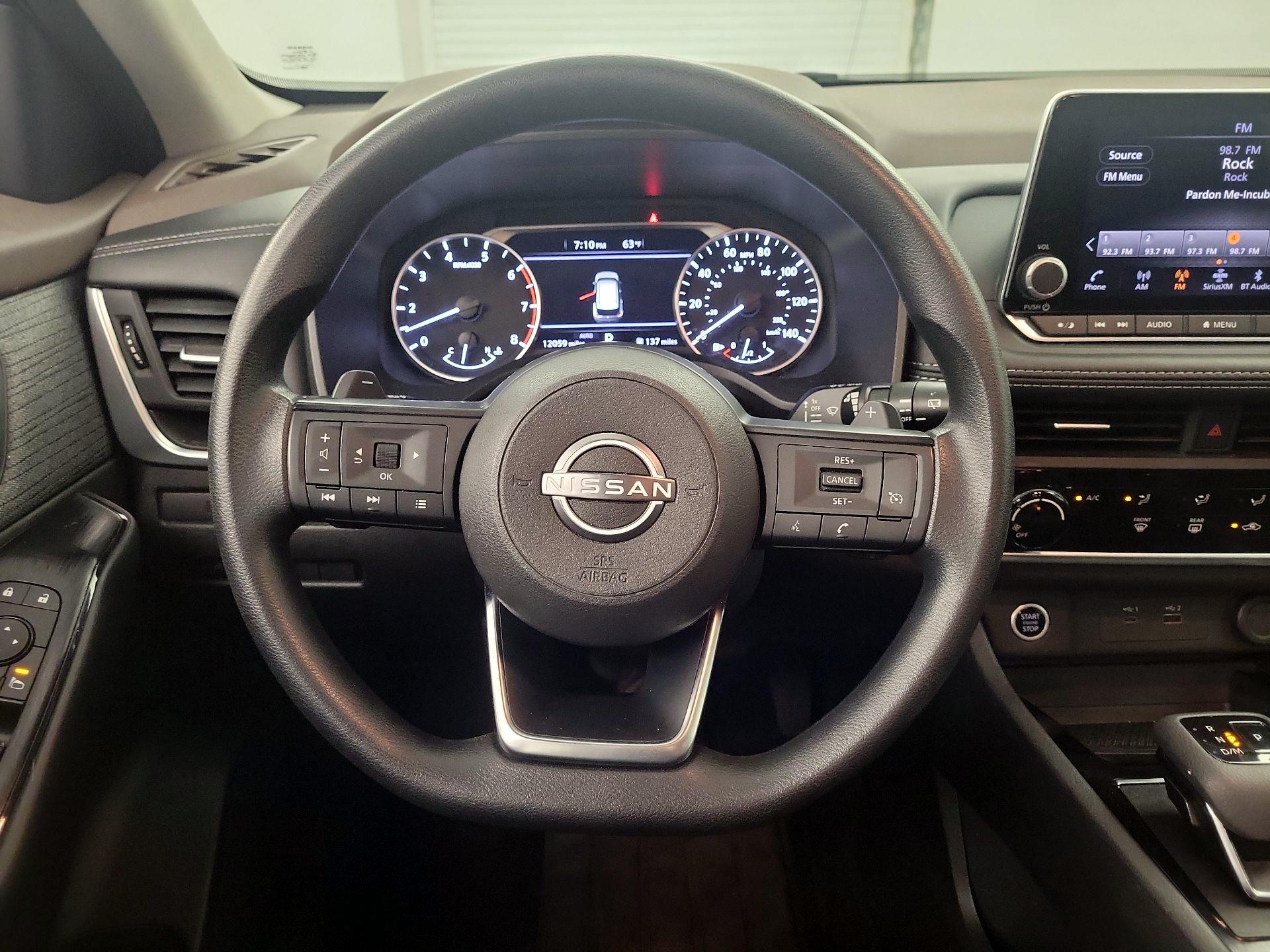 Thumbnail: 2023 Nissan Rogue - 10