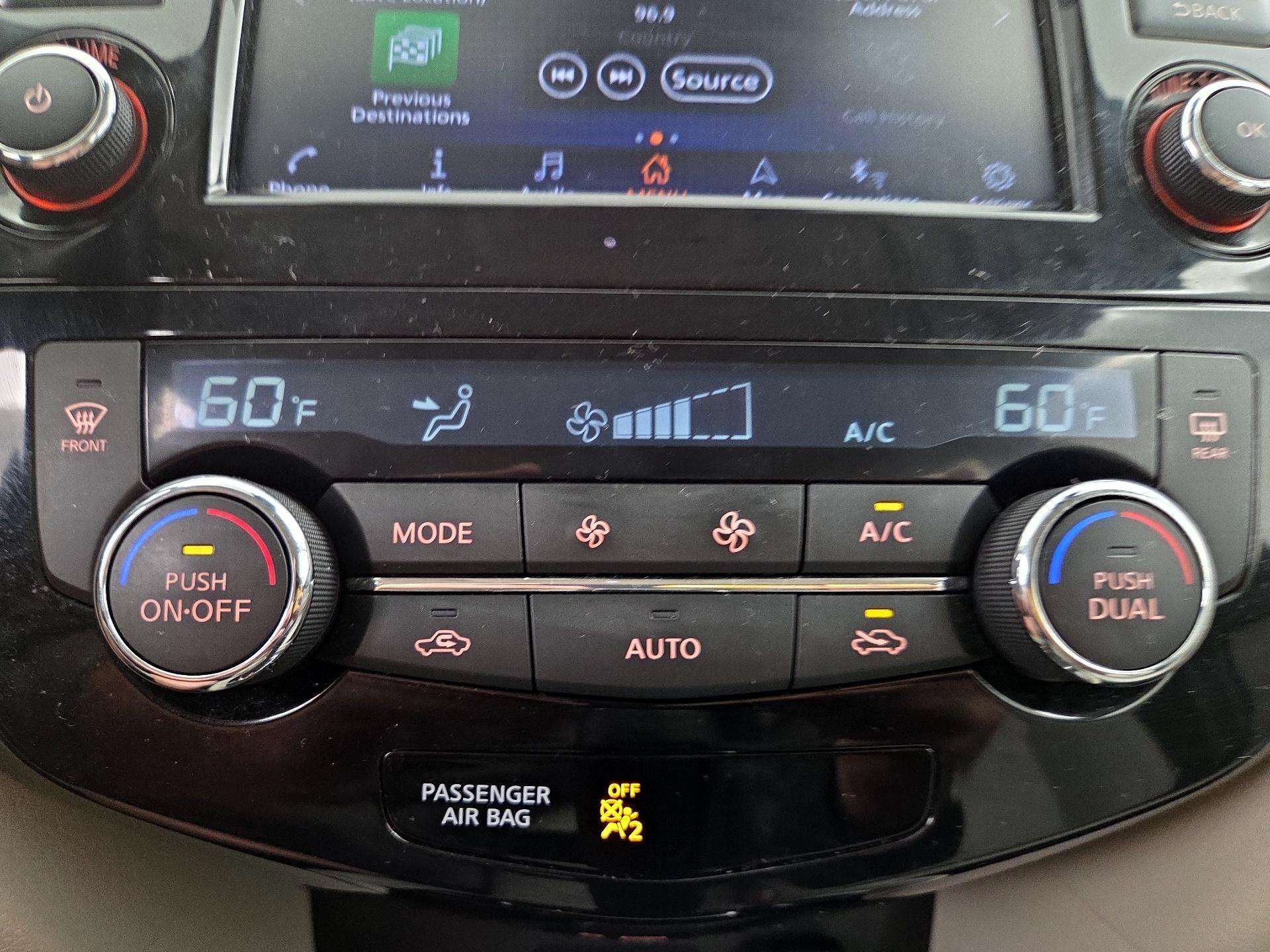 Thumbnail: 2022 Nissan Rogue Sport - 16