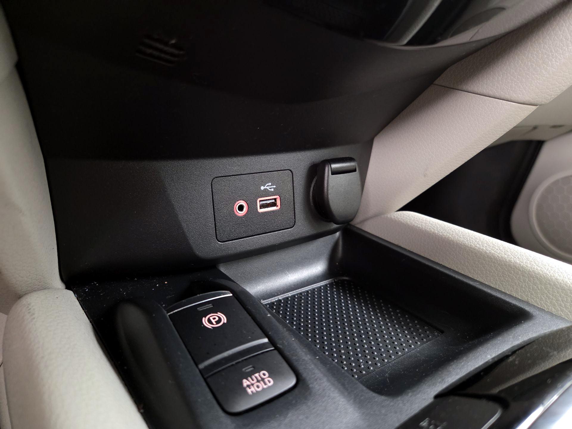 Thumbnail: 2022 Nissan Rogue Sport - 18