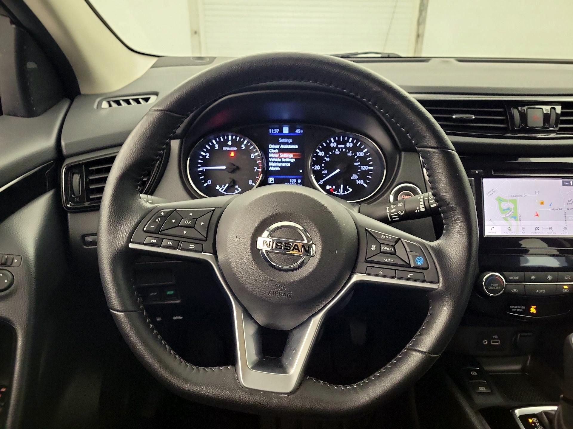 Thumbnail: 2022 Nissan Rogue Sport - 10