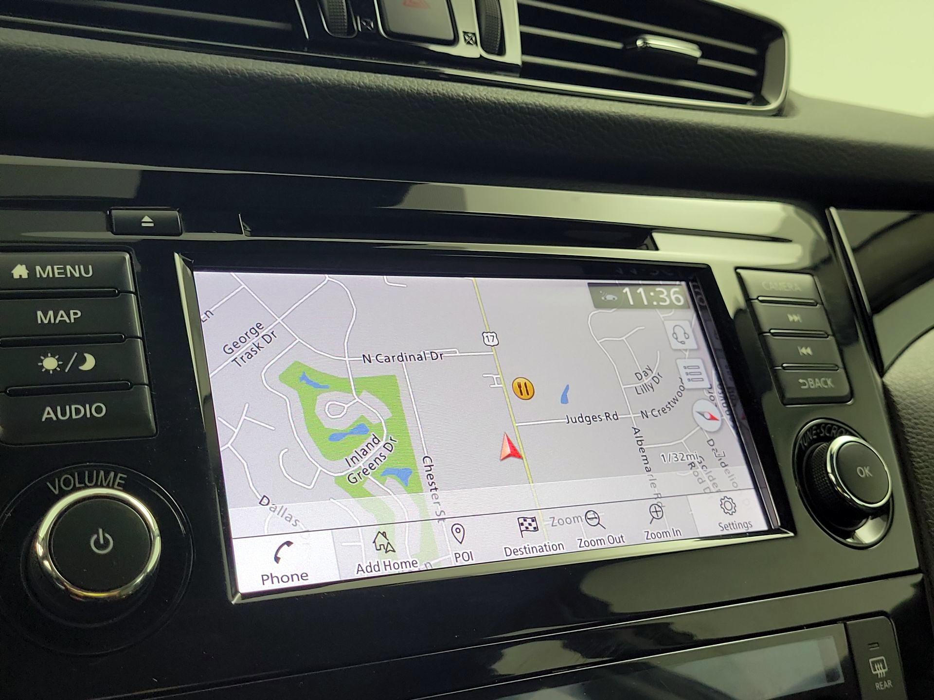 Thumbnail: 2022 Nissan Rogue Sport - 14