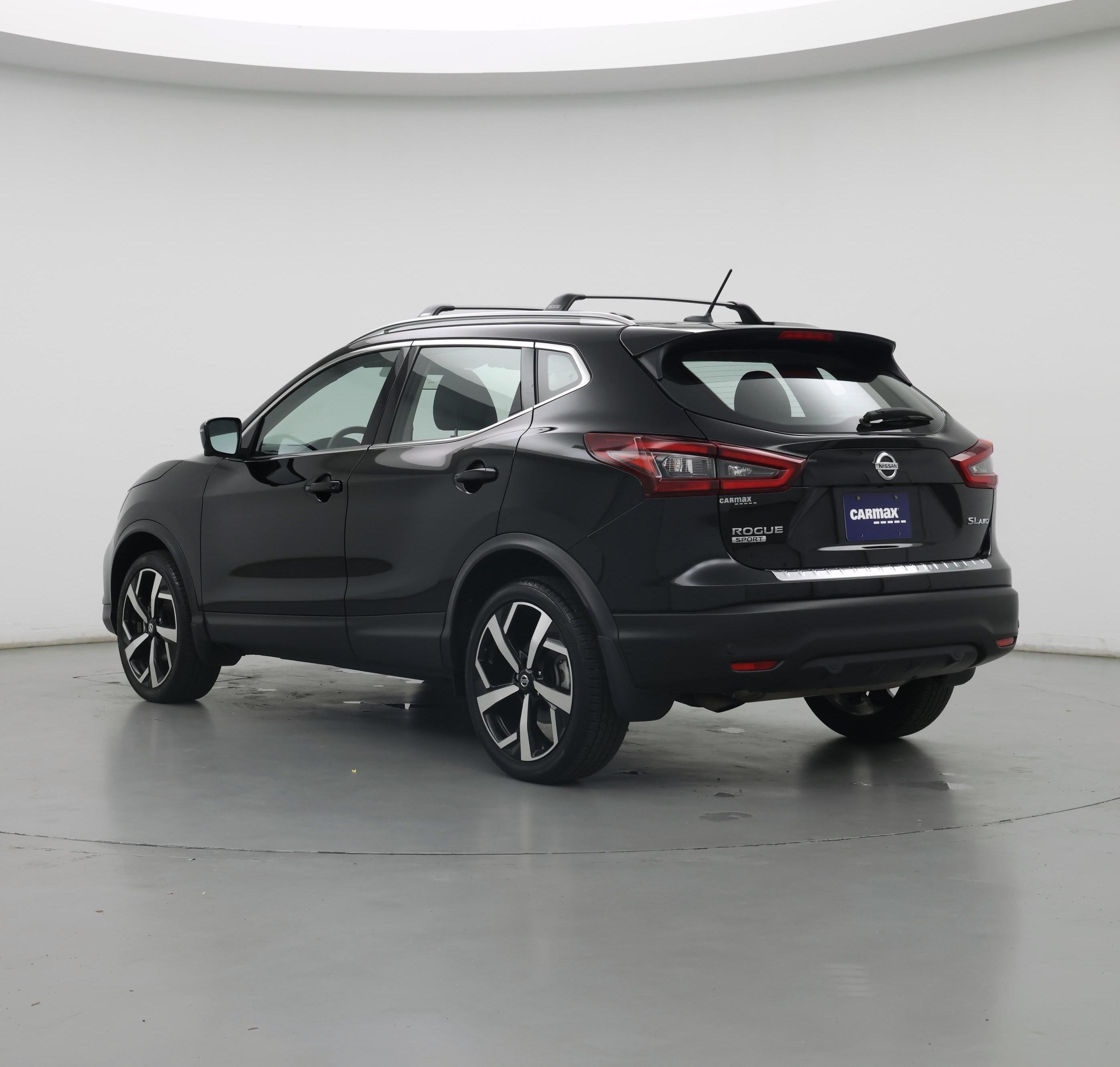 Thumbnail: 2022 Nissan Rogue Sport - 2