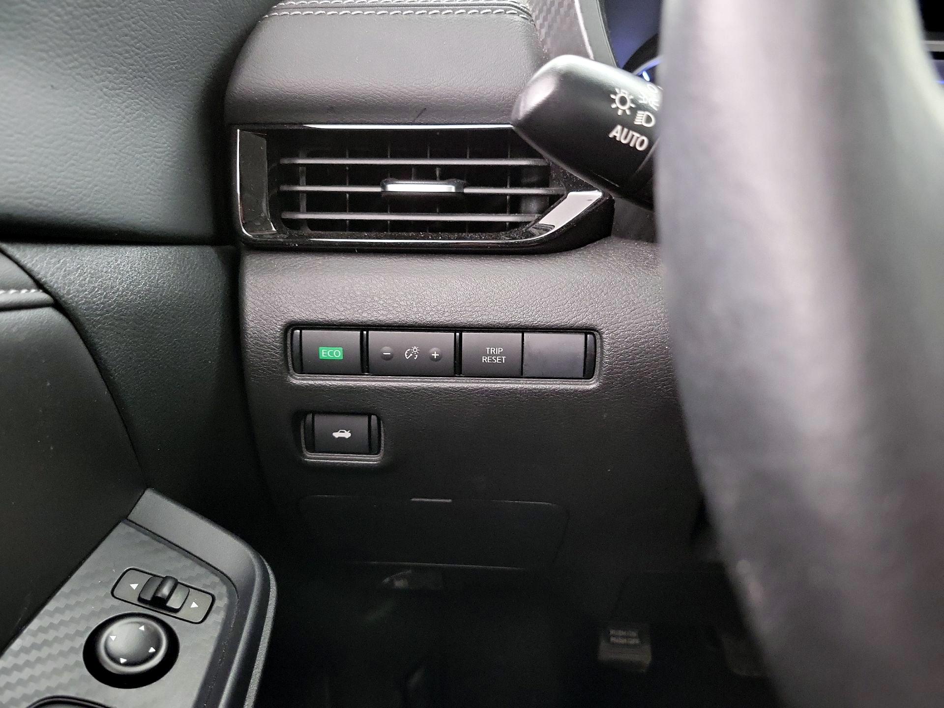 Thumbnail: 2023 Nissan Sentra - 14