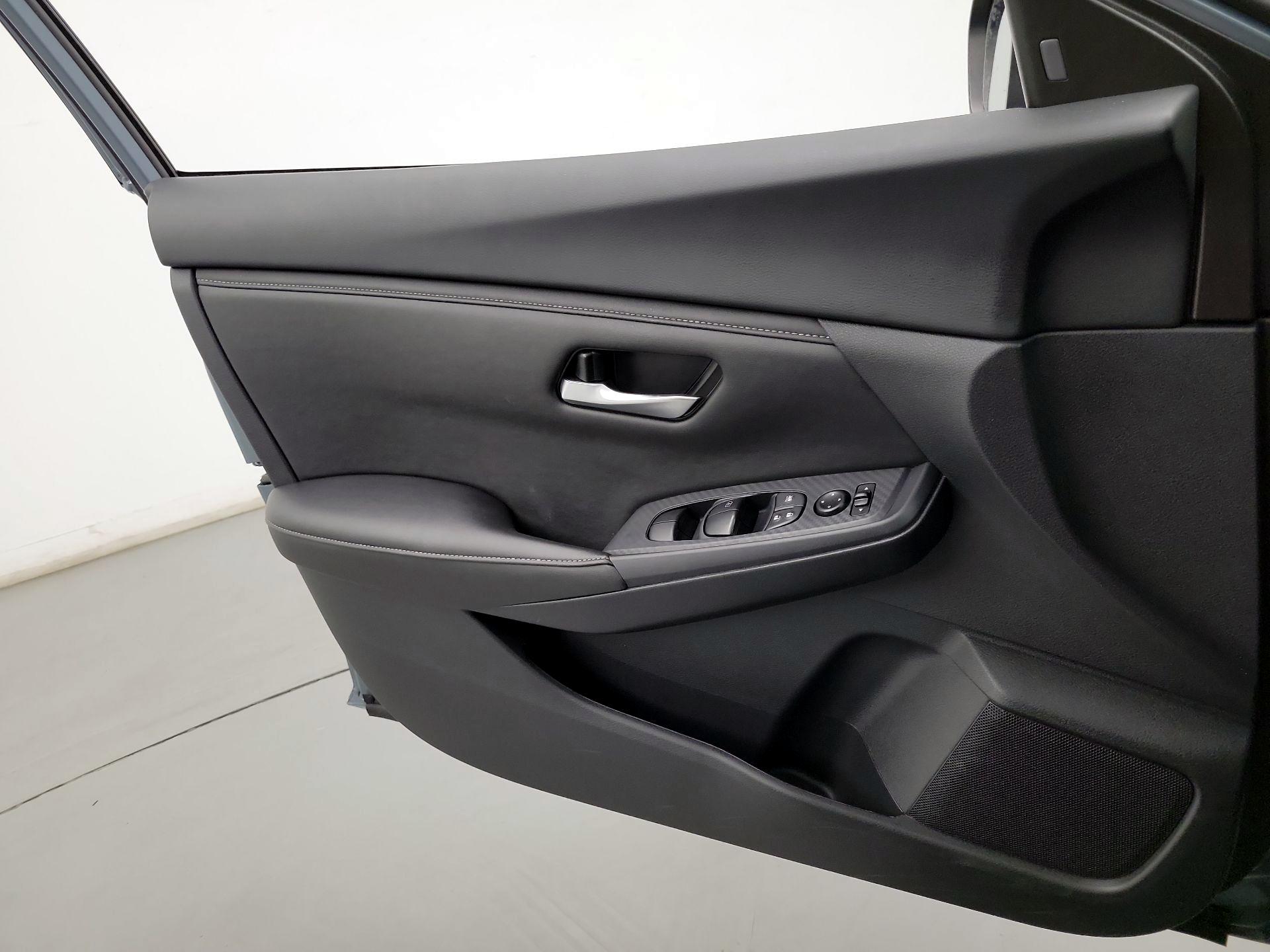 Thumbnail: 2024 Nissan Sentra - 12