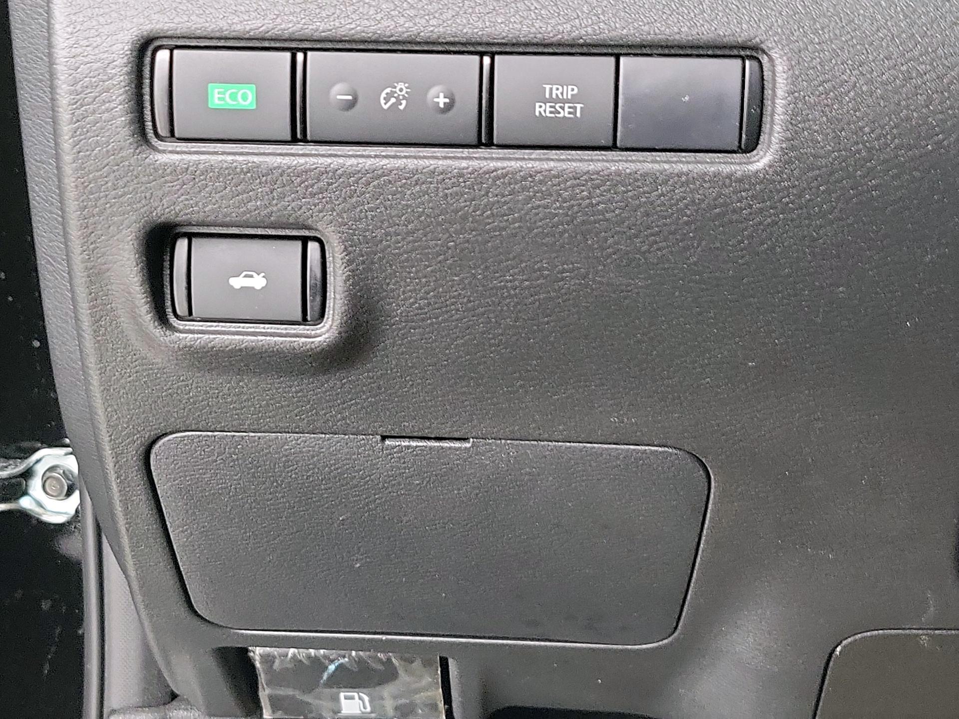 Thumbnail: 2023 Nissan Sentra - 13