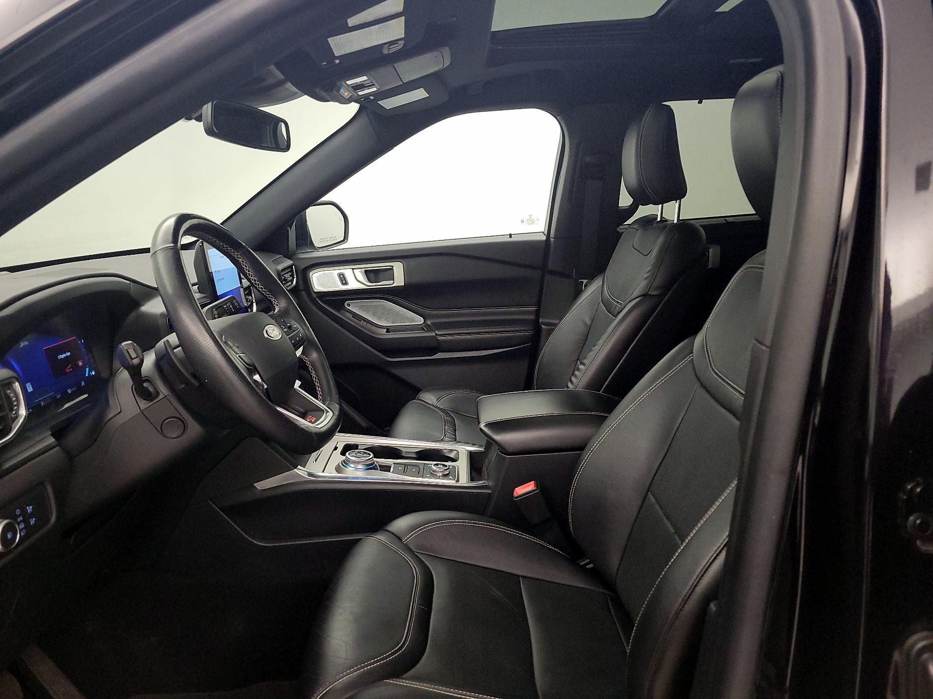 Thumbnail: 2020 Ford Explorer - 11