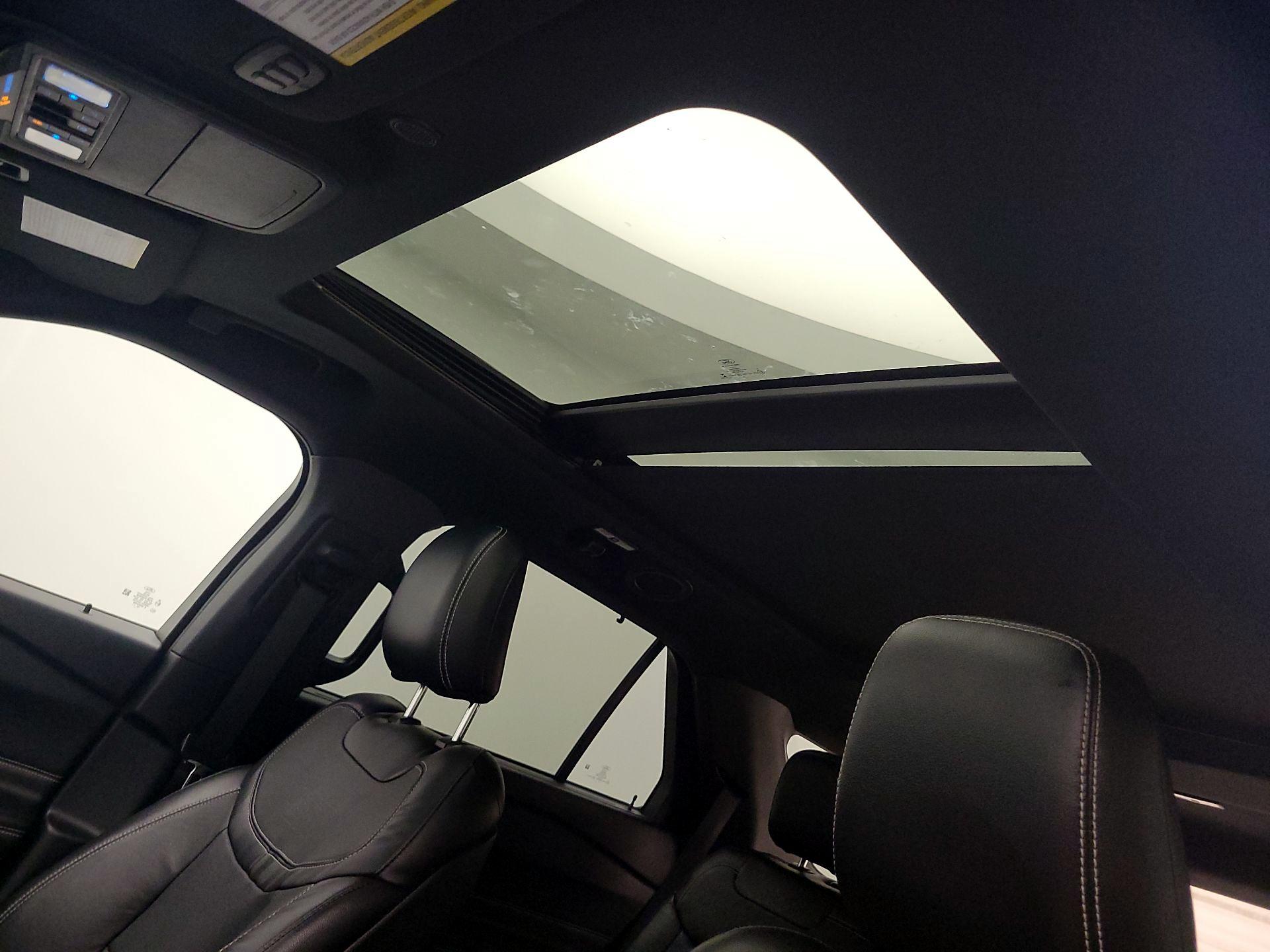 Thumbnail: 2020 Ford Explorer - 18