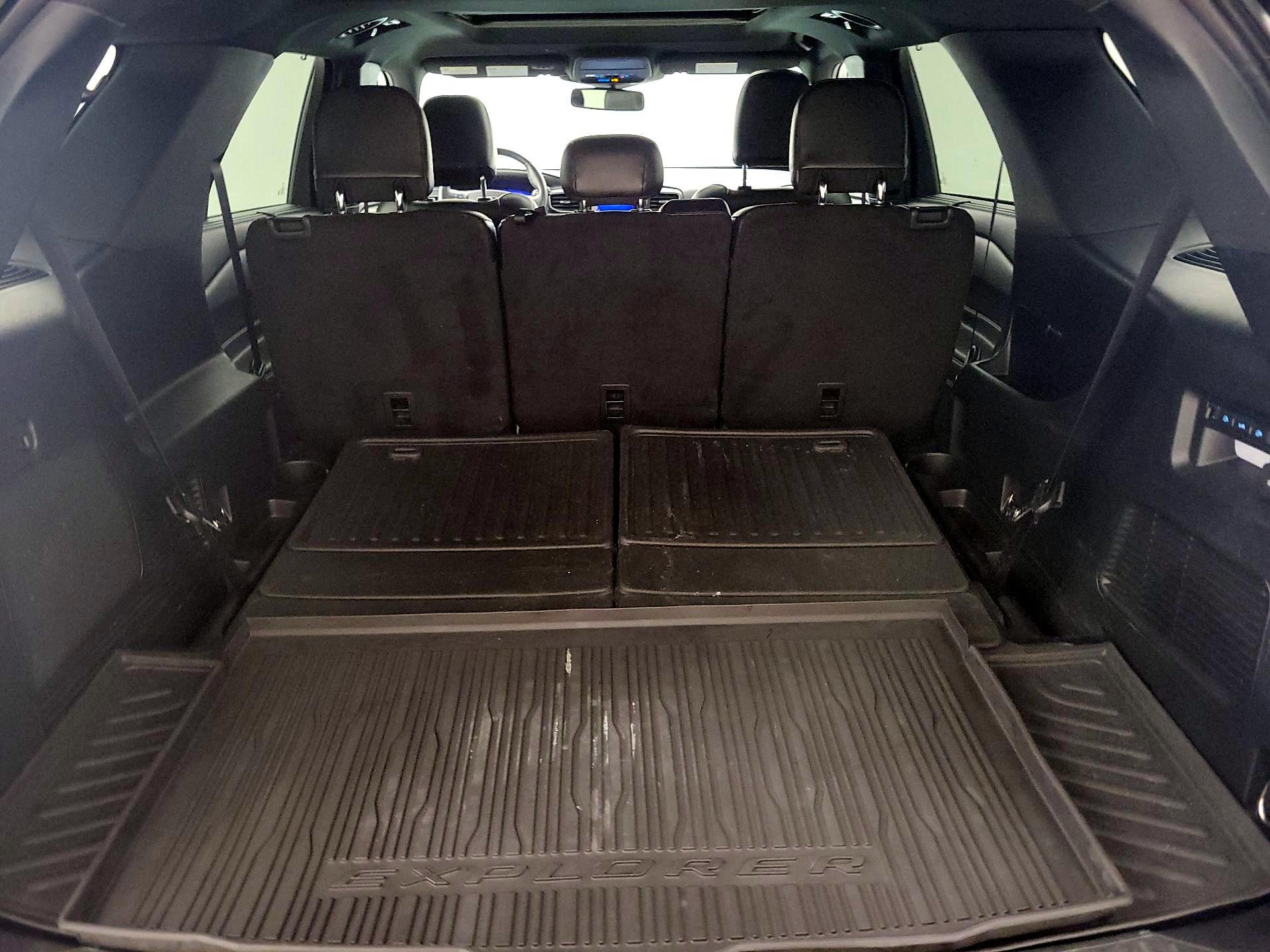 Thumbnail: 2020 Ford Explorer - 20