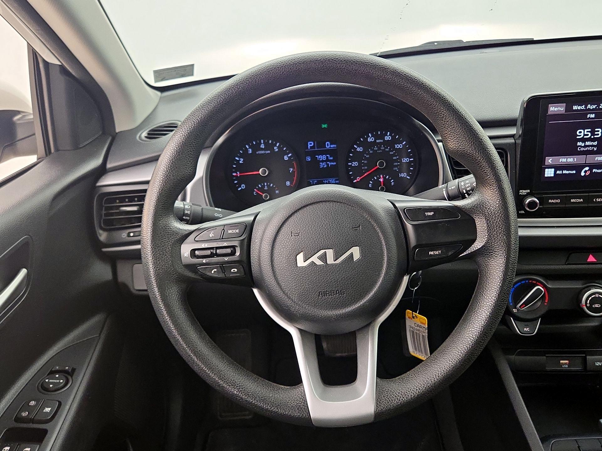 Thumbnail: 2023 Kia Rio - 10