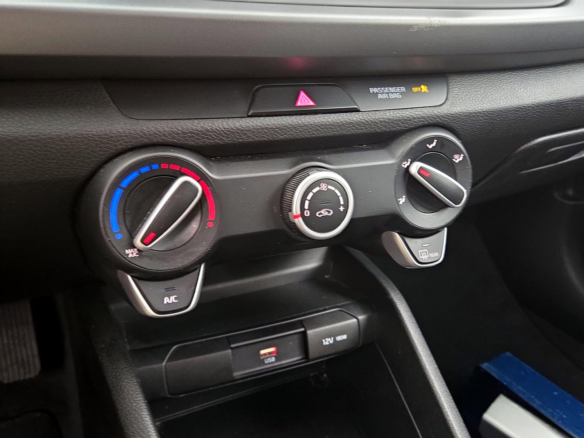 Thumbnail: 2023 Kia Rio - 16