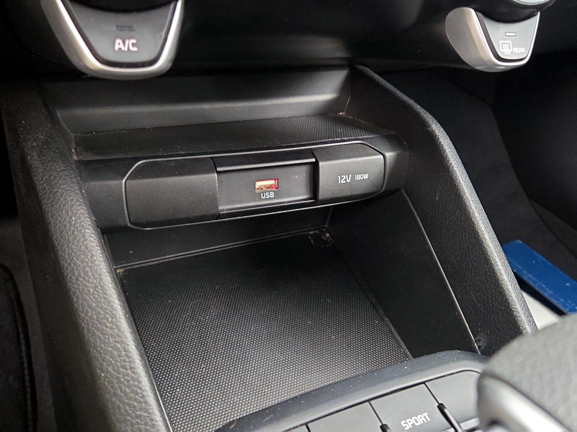 Thumbnail: 2023 Kia Rio - 18