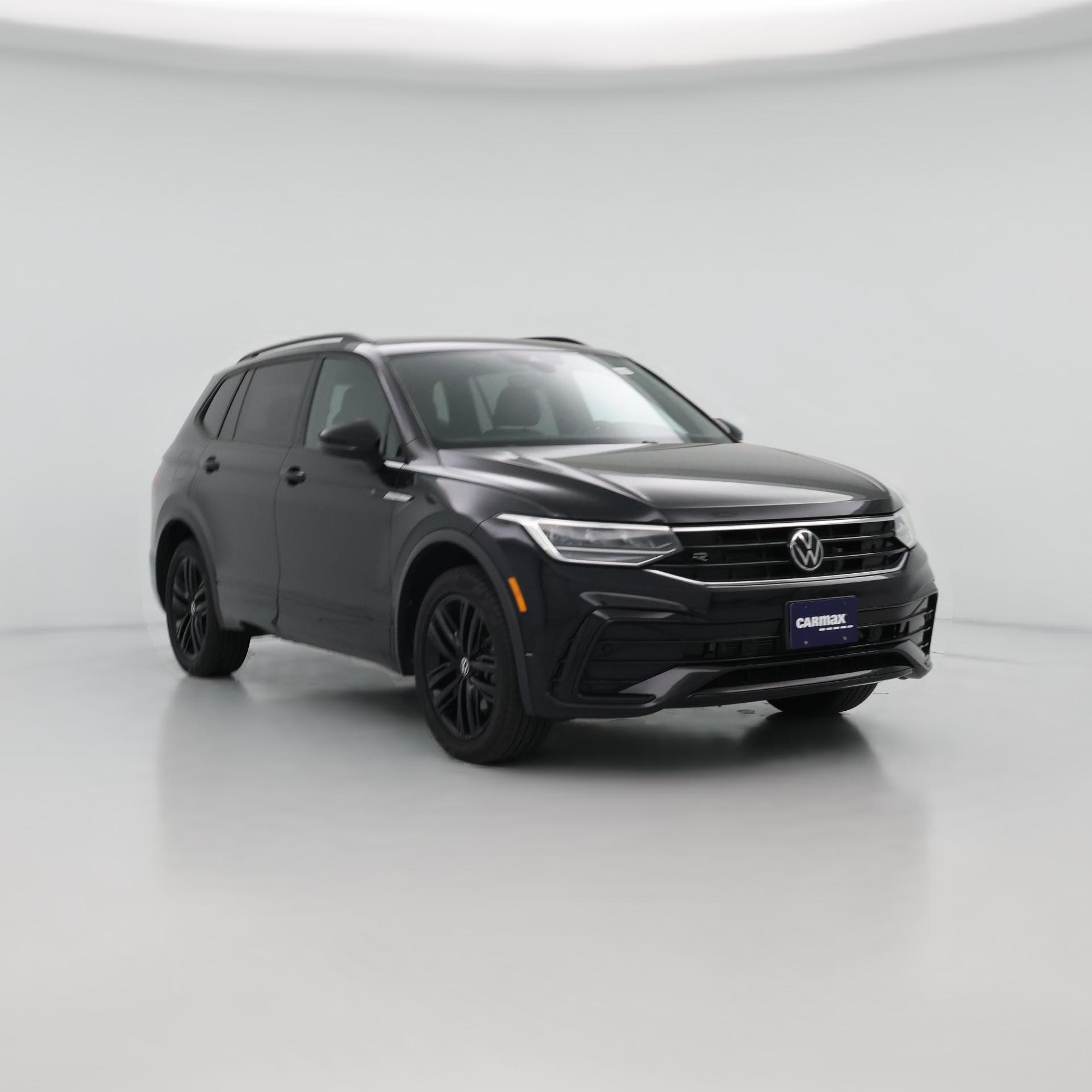 Thumbnail: 2022 Volkswagen Tiguan - 1