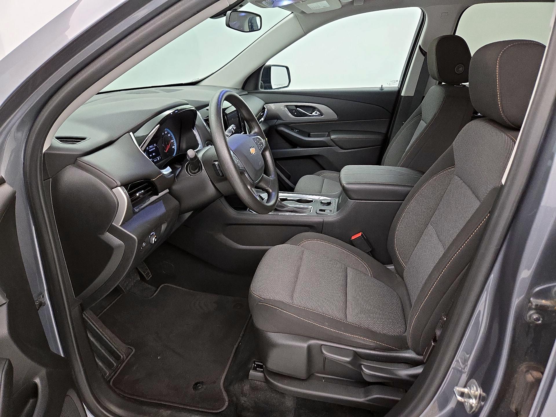Thumbnail: 2020 Chevrolet Traverse - 11