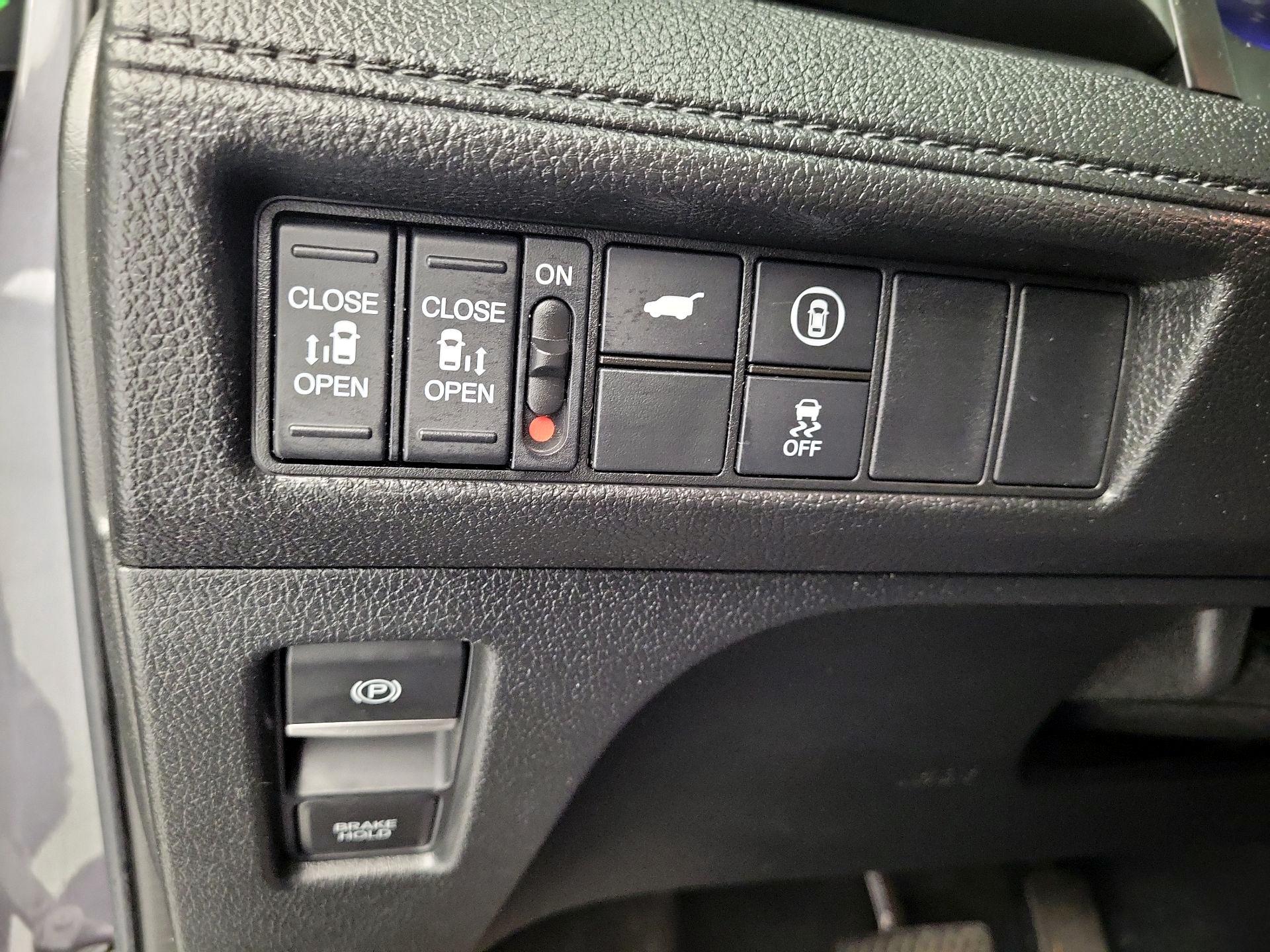 Thumbnail: 2023 Honda Odyssey - 13