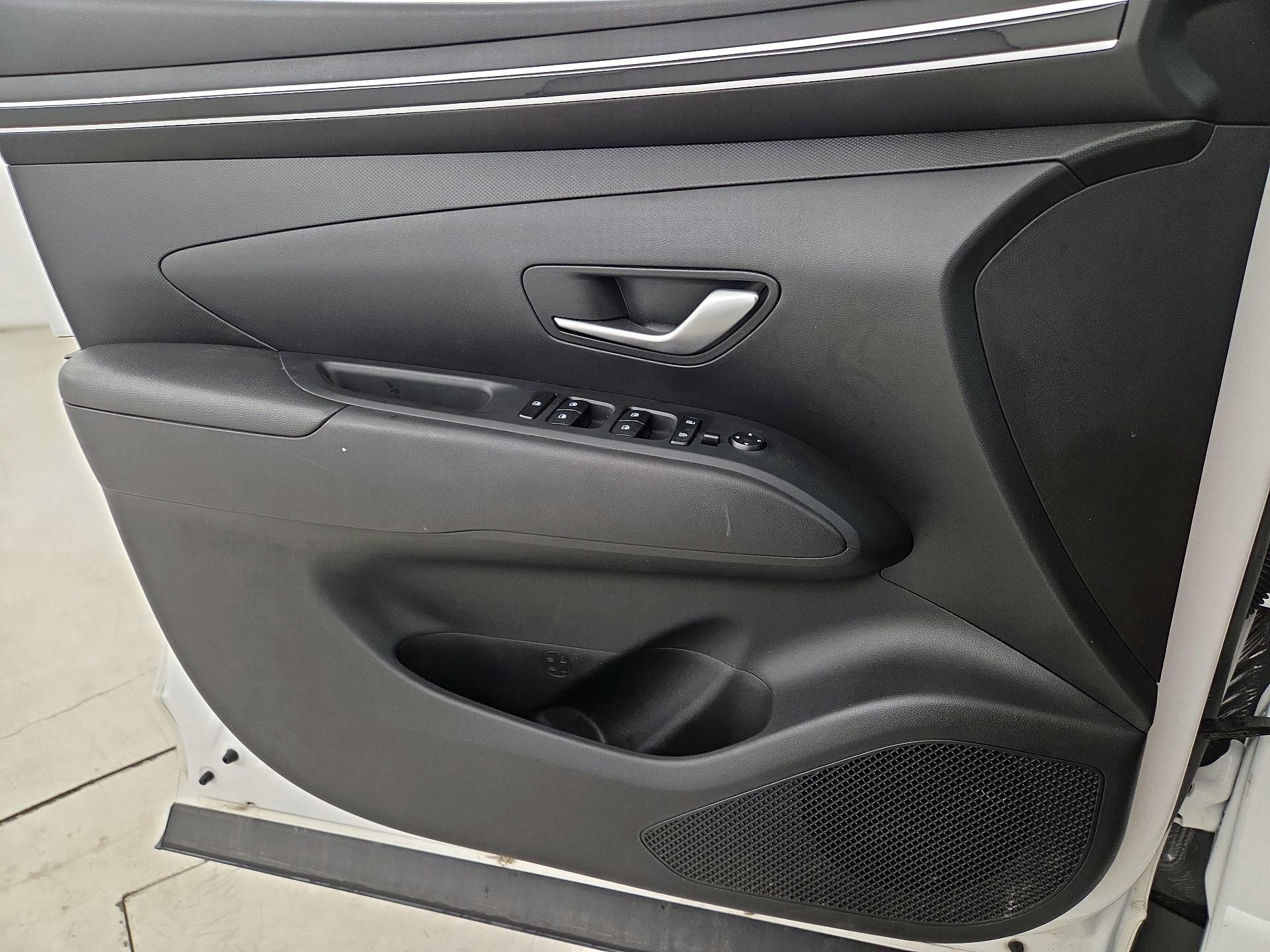 Thumbnail: 2023 Hyundai Tucson - 12