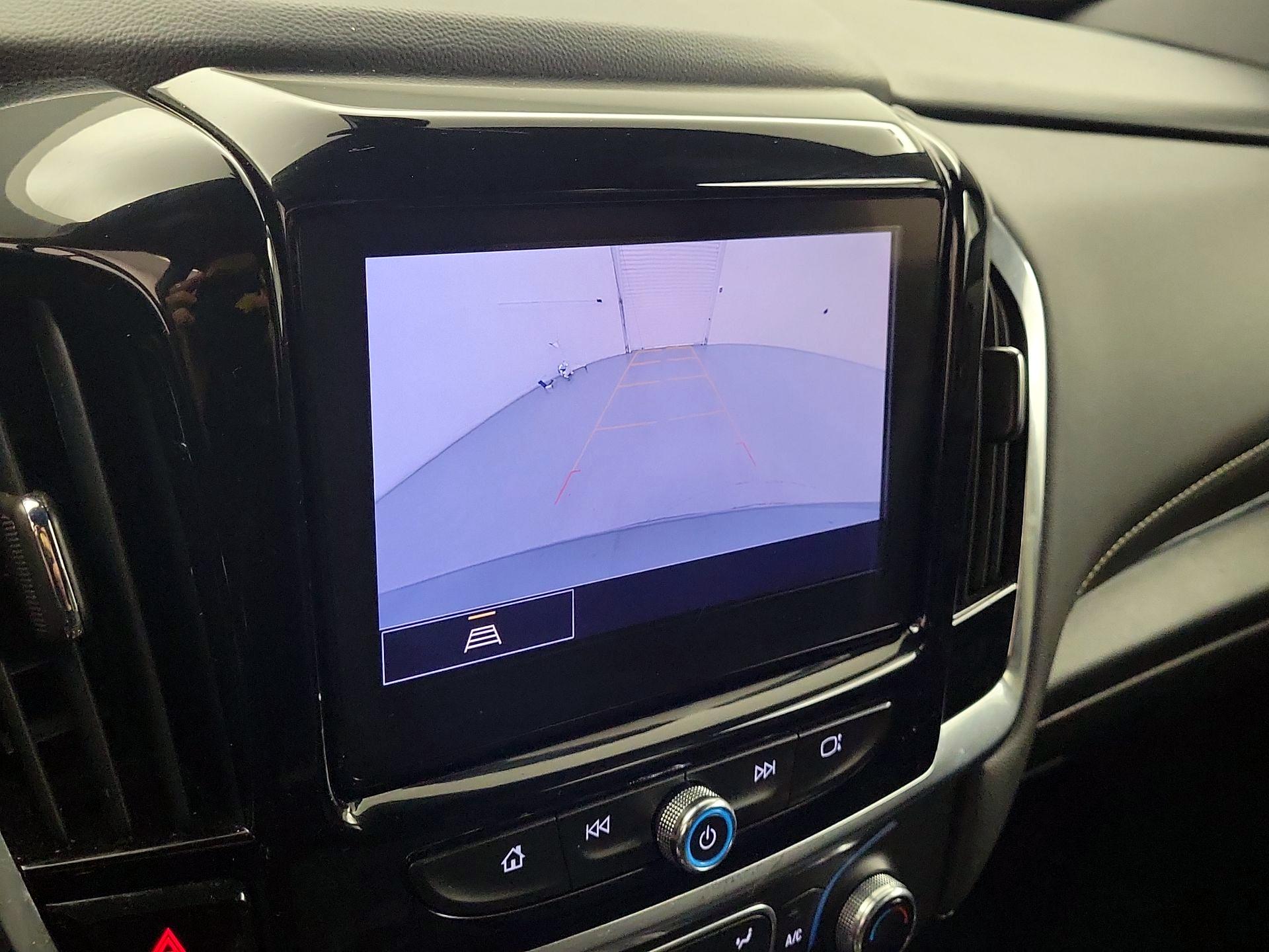 Thumbnail: 2023 Chevrolet Traverse - 14