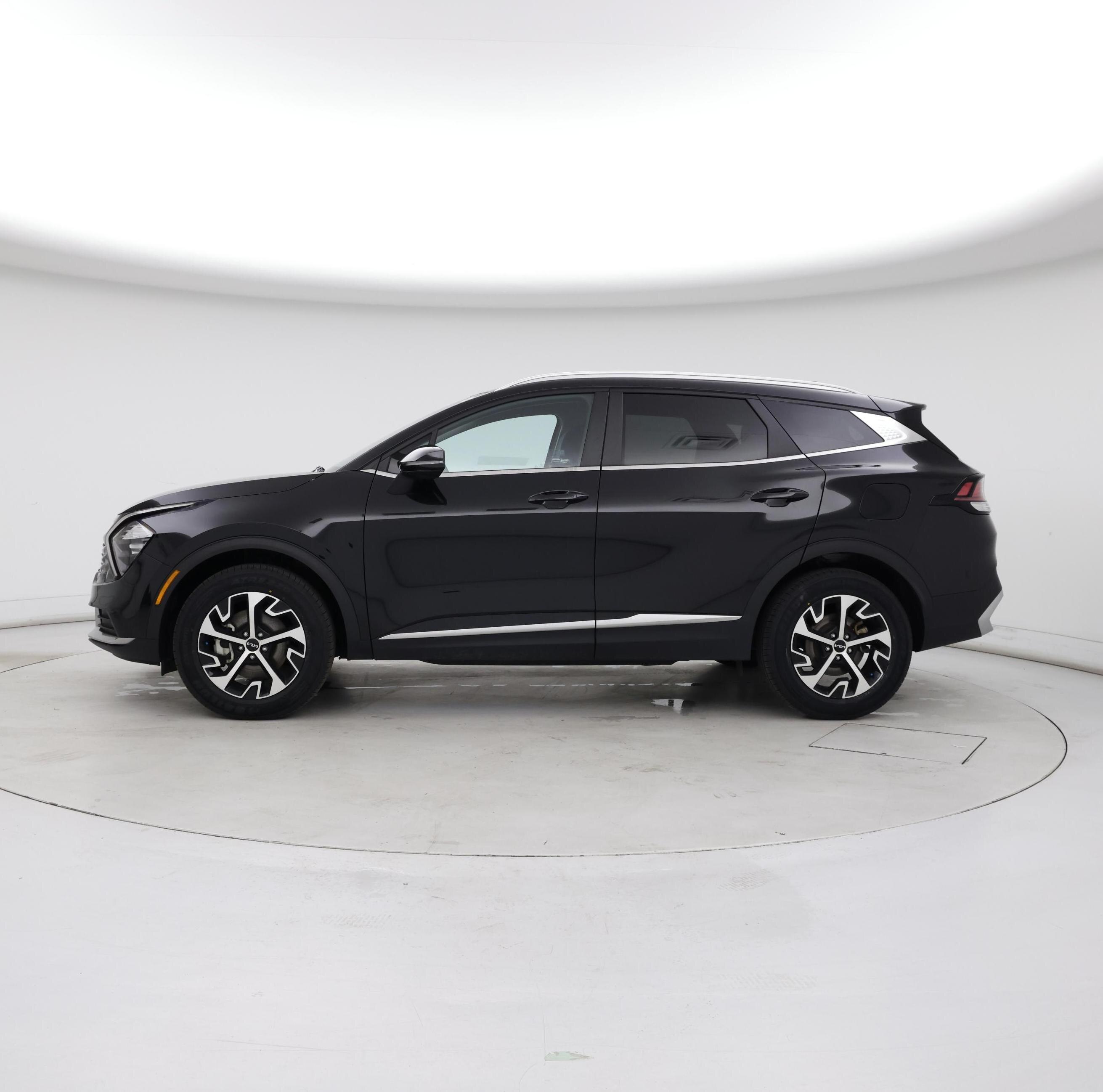Thumbnail: 2023 Kia Sportage - 3