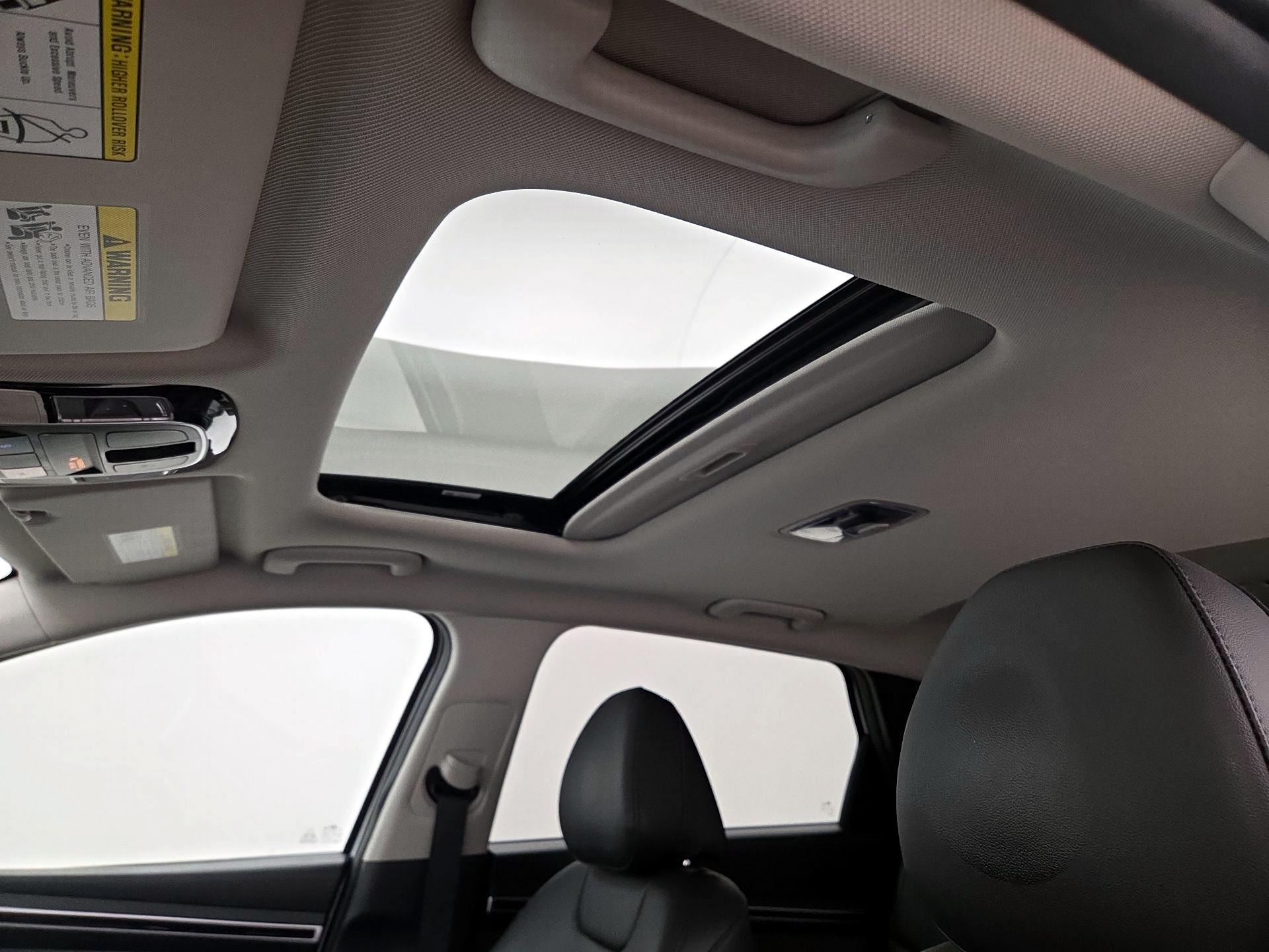 Thumbnail: 2023 Hyundai Tucson - 19