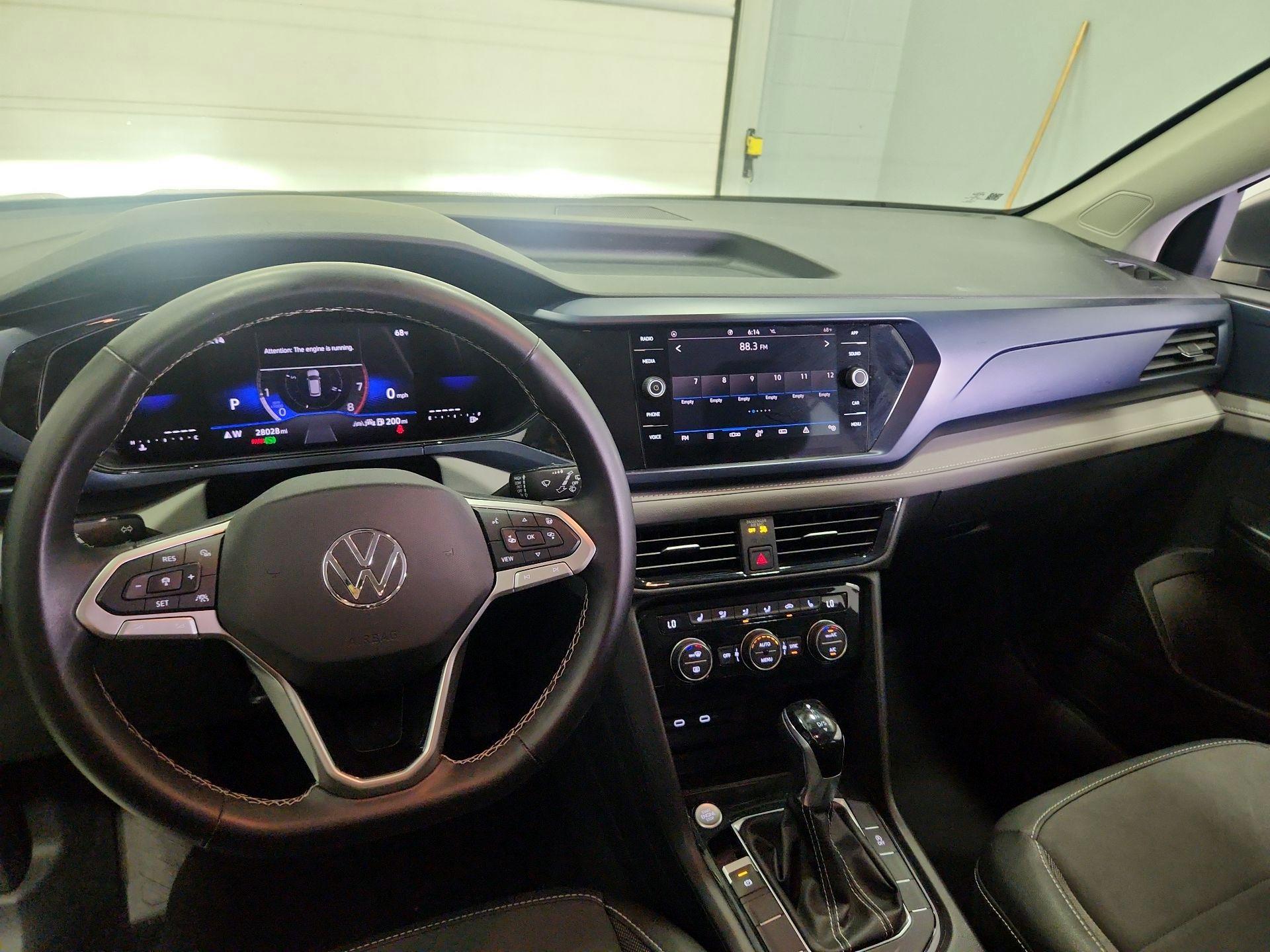 Thumbnail: 2024 Volkswagen Taos - 9