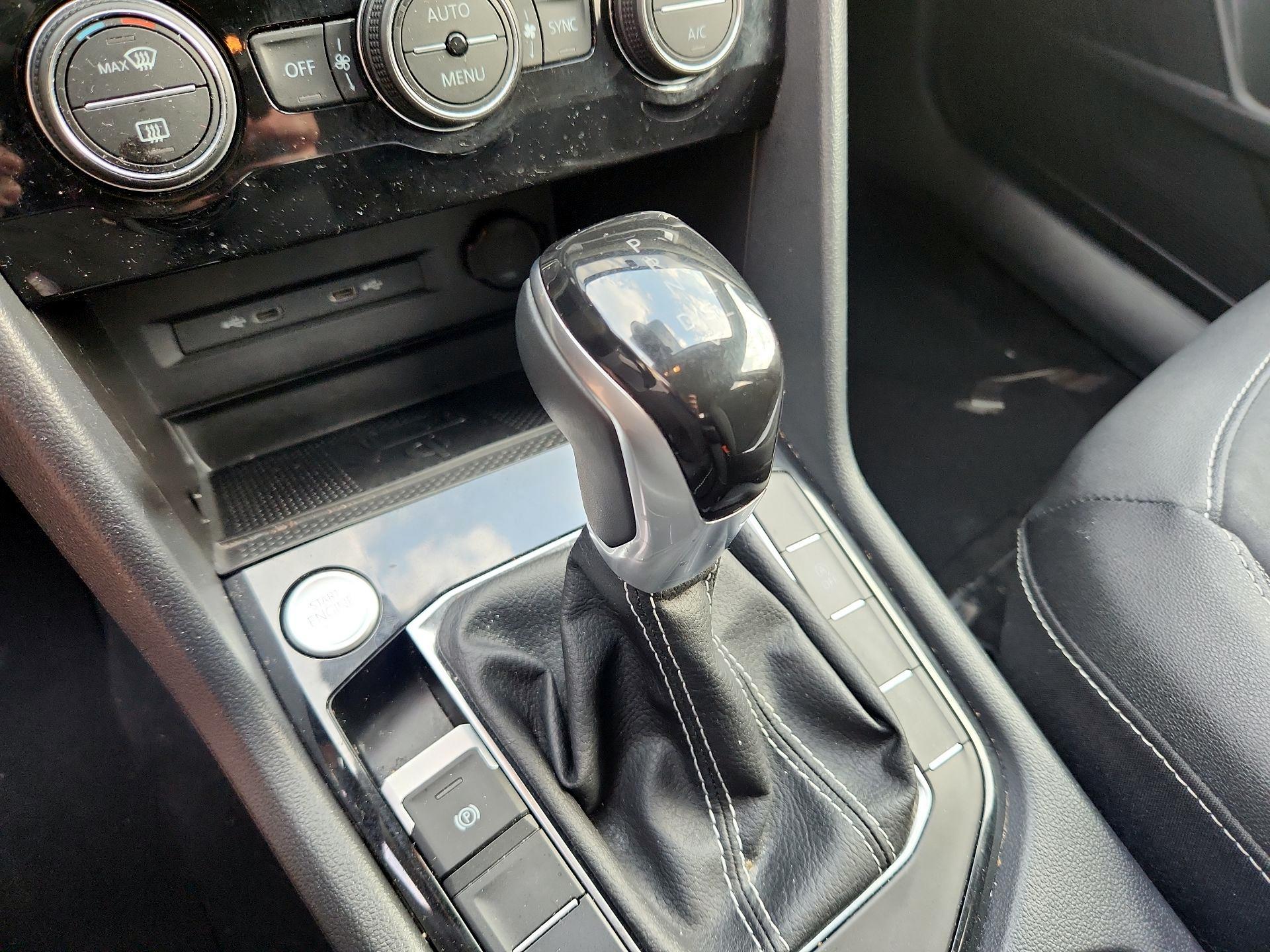 Thumbnail: 2024 Volkswagen Taos - 17