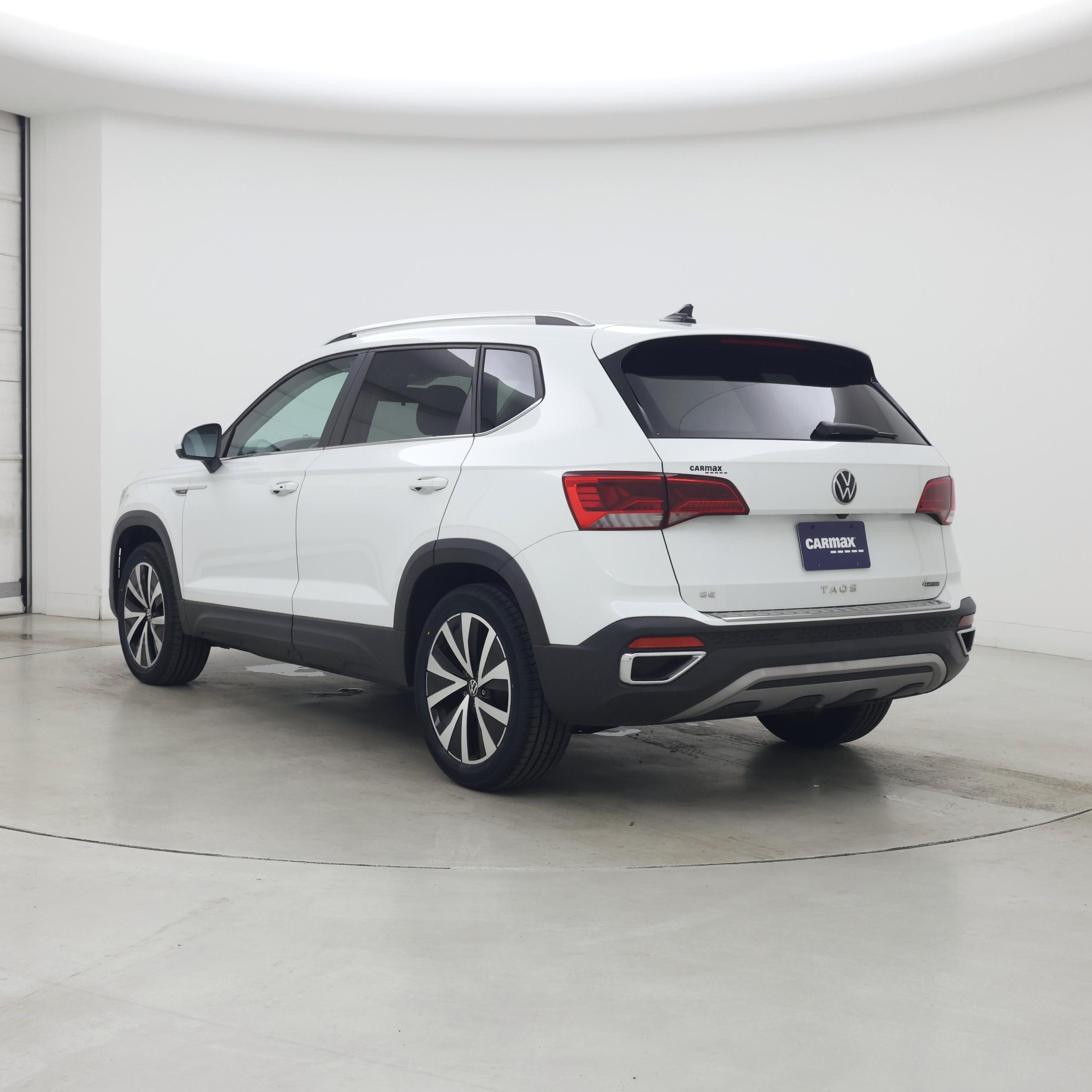 Thumbnail: 2022 Volkswagen Taos - 2