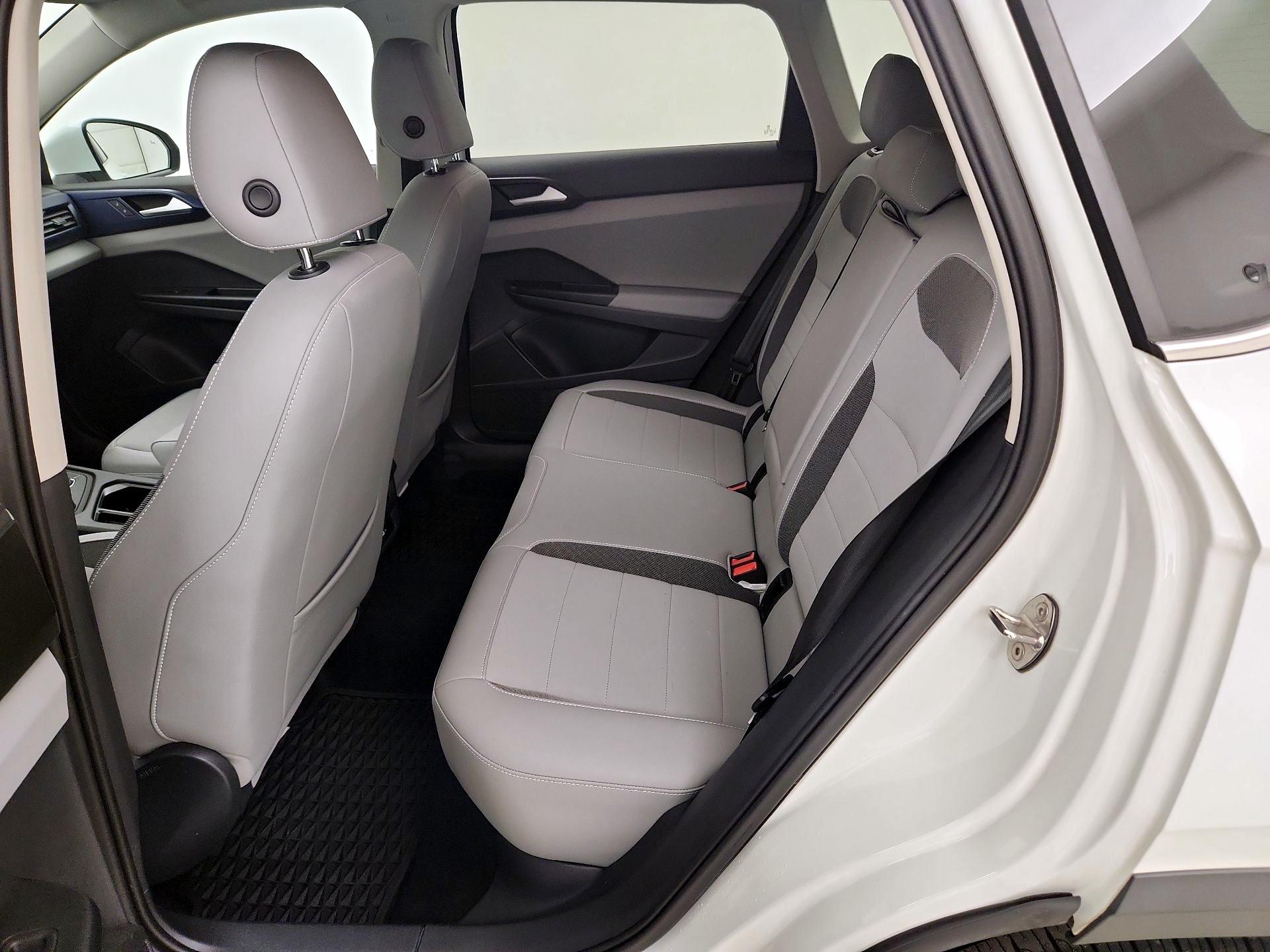 Thumbnail: 2022 Volkswagen Taos - 19