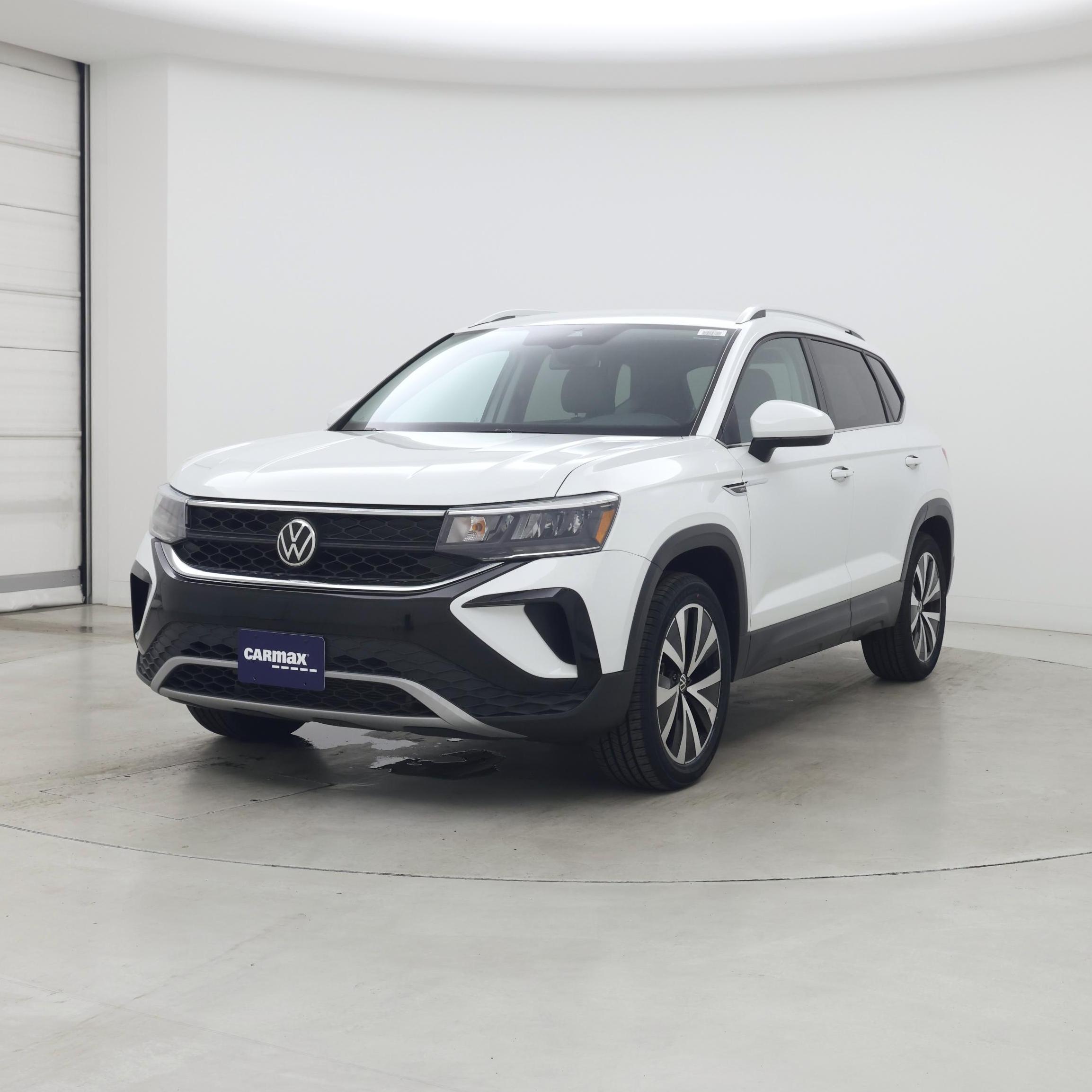 Thumbnail: 2022 Volkswagen Taos - 4