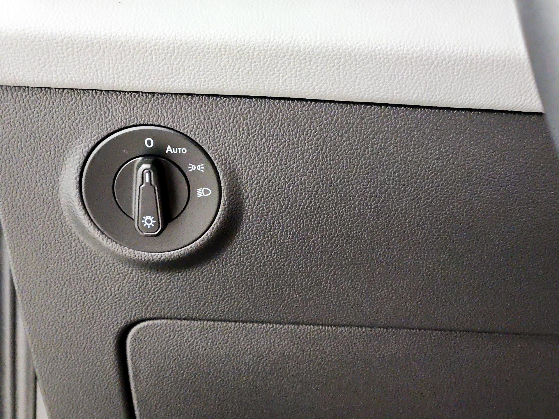 Thumbnail: 2022 Volkswagen Taos - 13