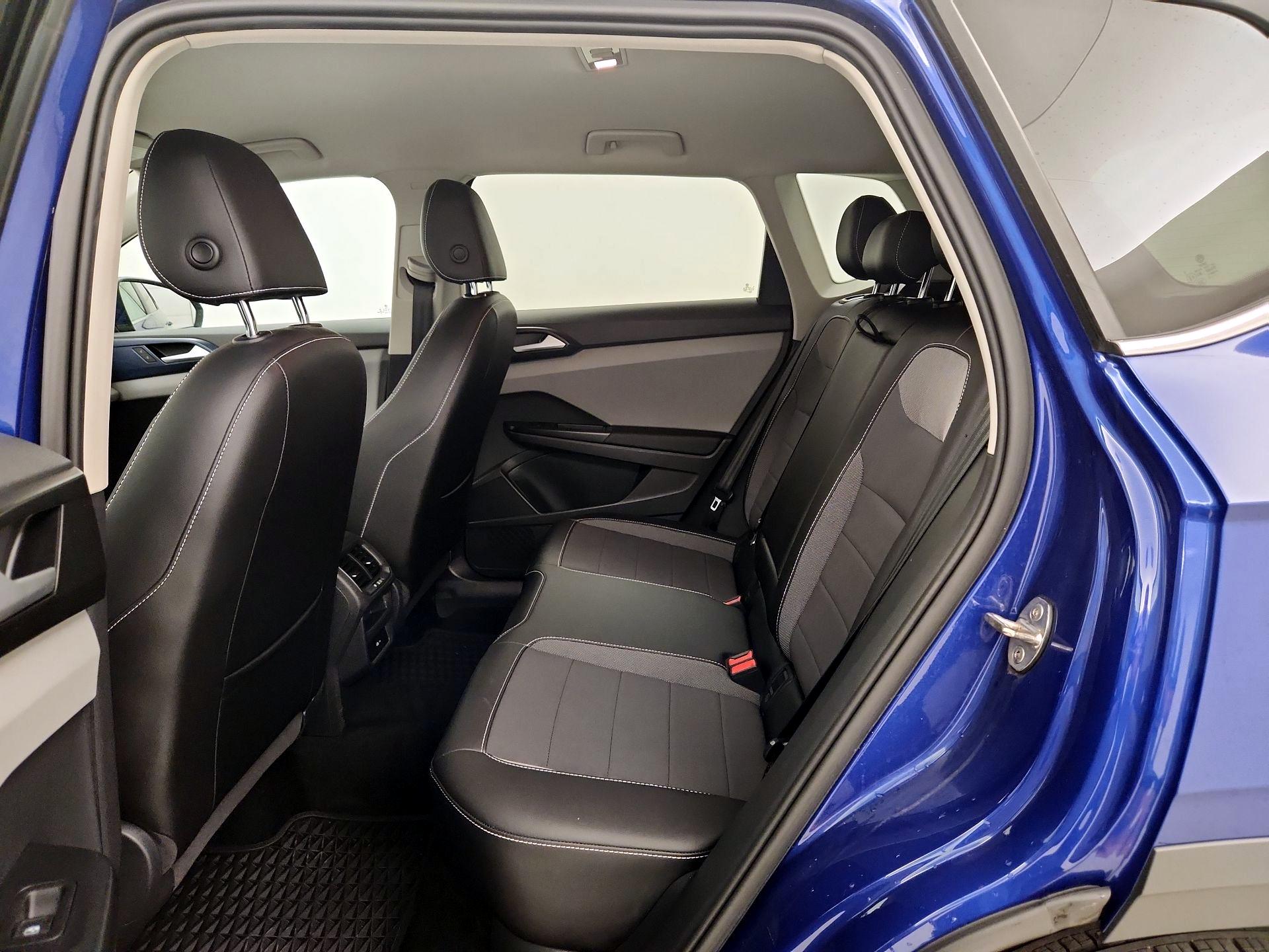 Thumbnail: 2022 Volkswagen Taos - 19