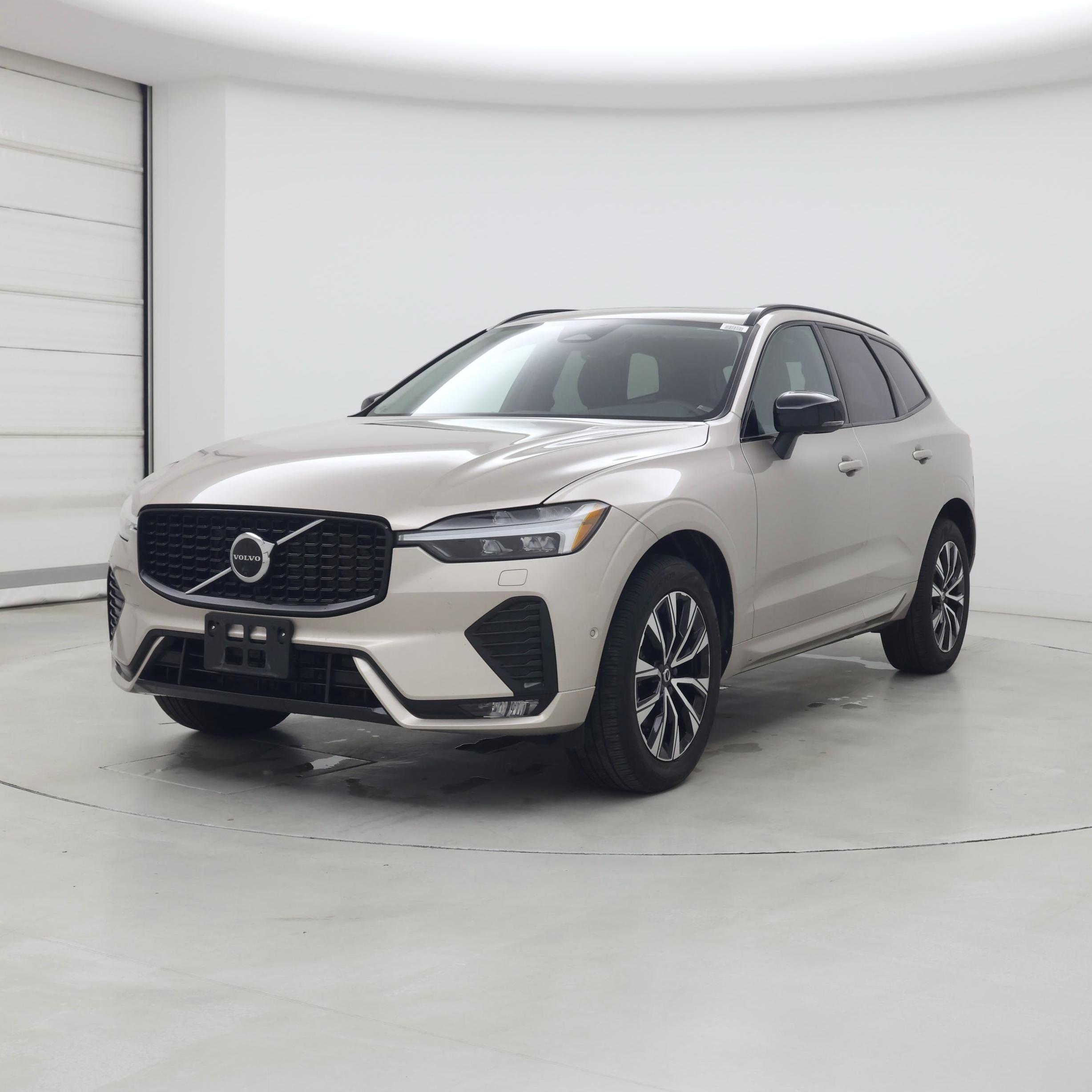 Thumbnail: 2023 Volvo XC60 - 4