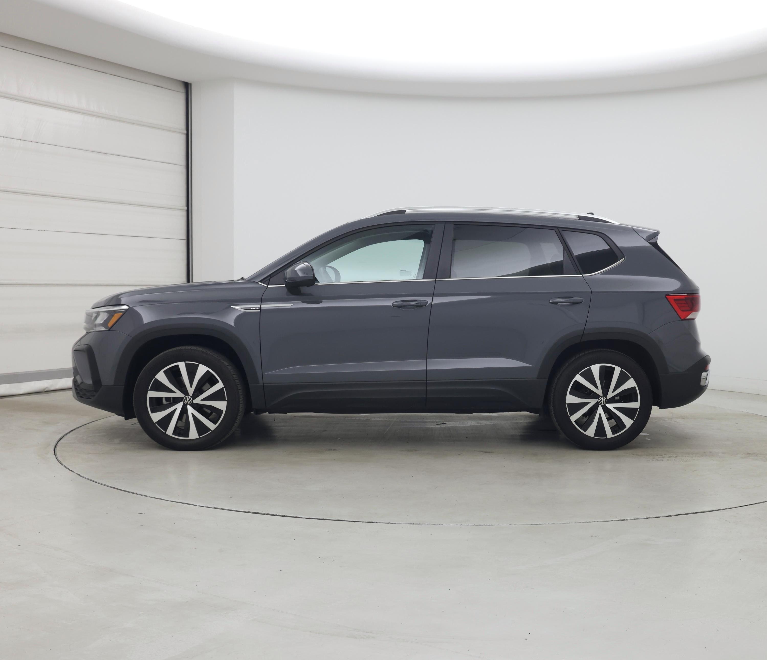 Thumbnail: 2022 Volkswagen Taos - 3