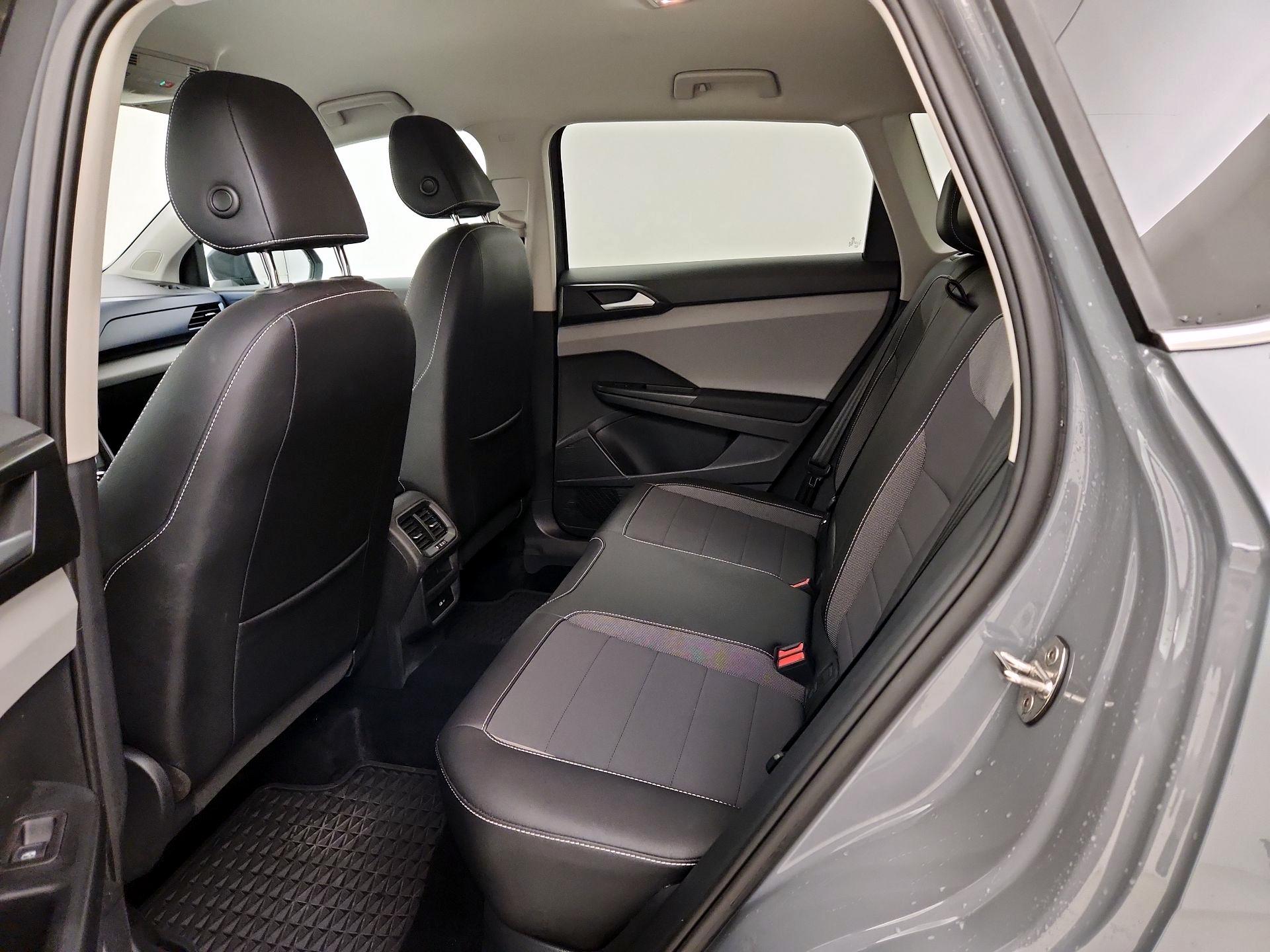 Thumbnail: 2022 Volkswagen Taos - 19