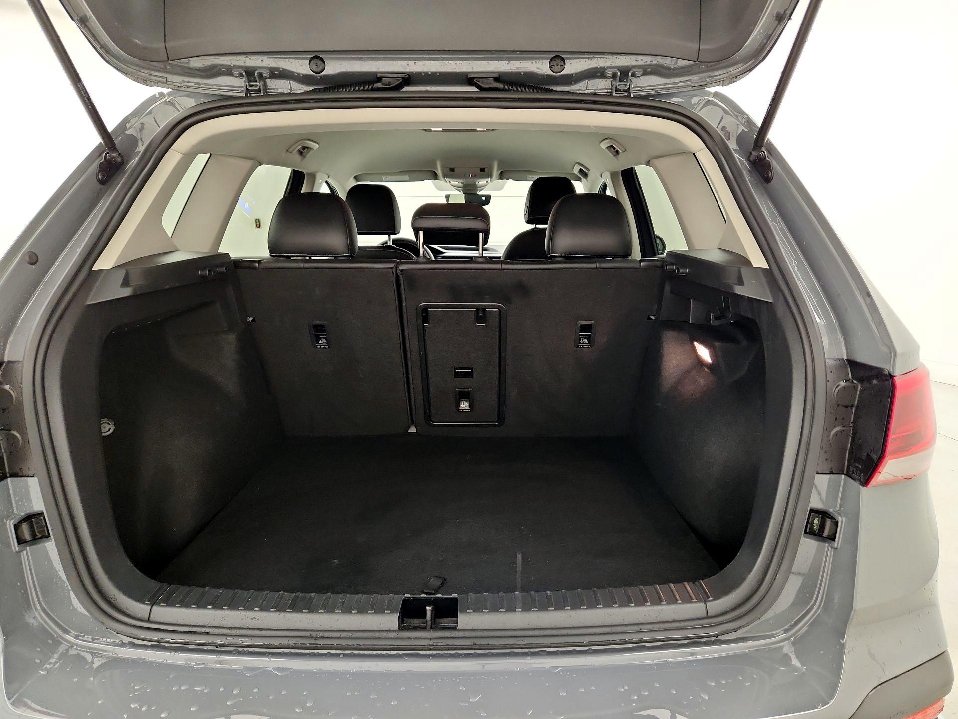 Thumbnail: 2022 Volkswagen Taos - 20