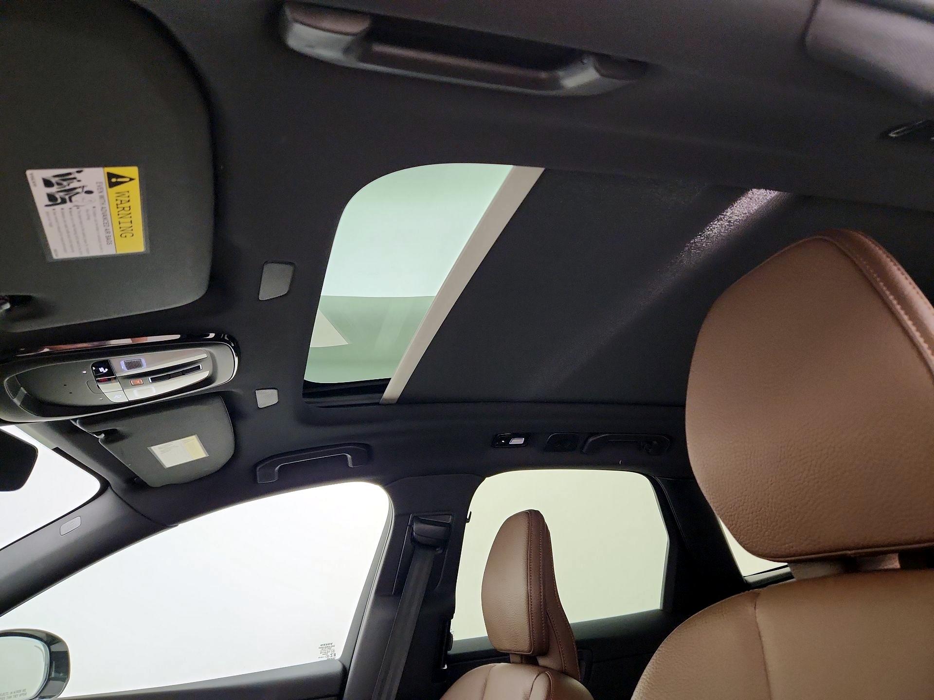 Thumbnail: 2023 Volvo XC60 - 20