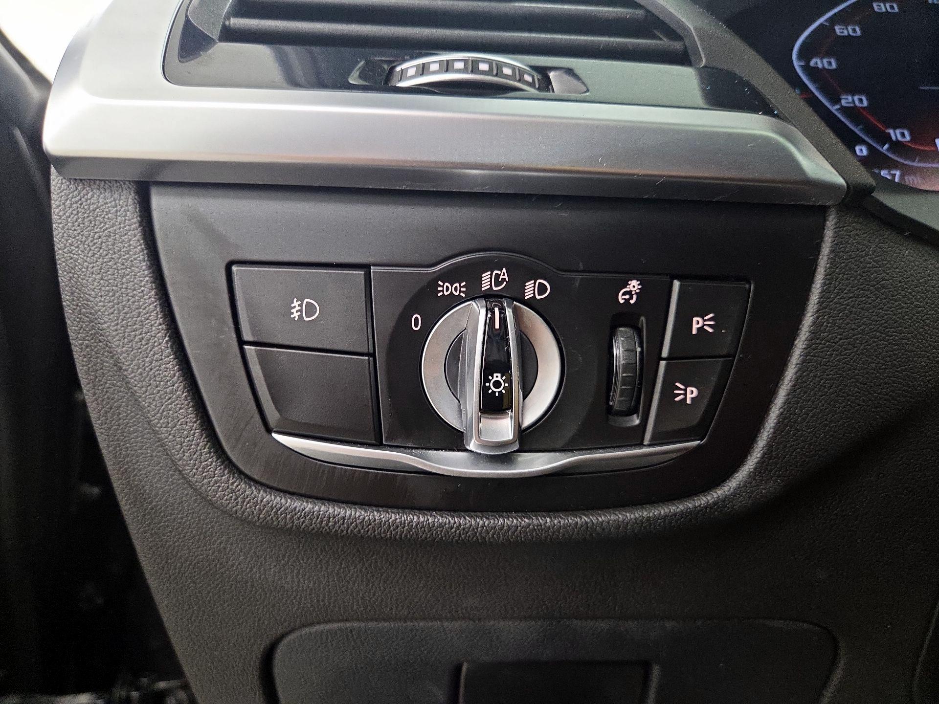 Thumbnail: 2021 BMW X3 - 13